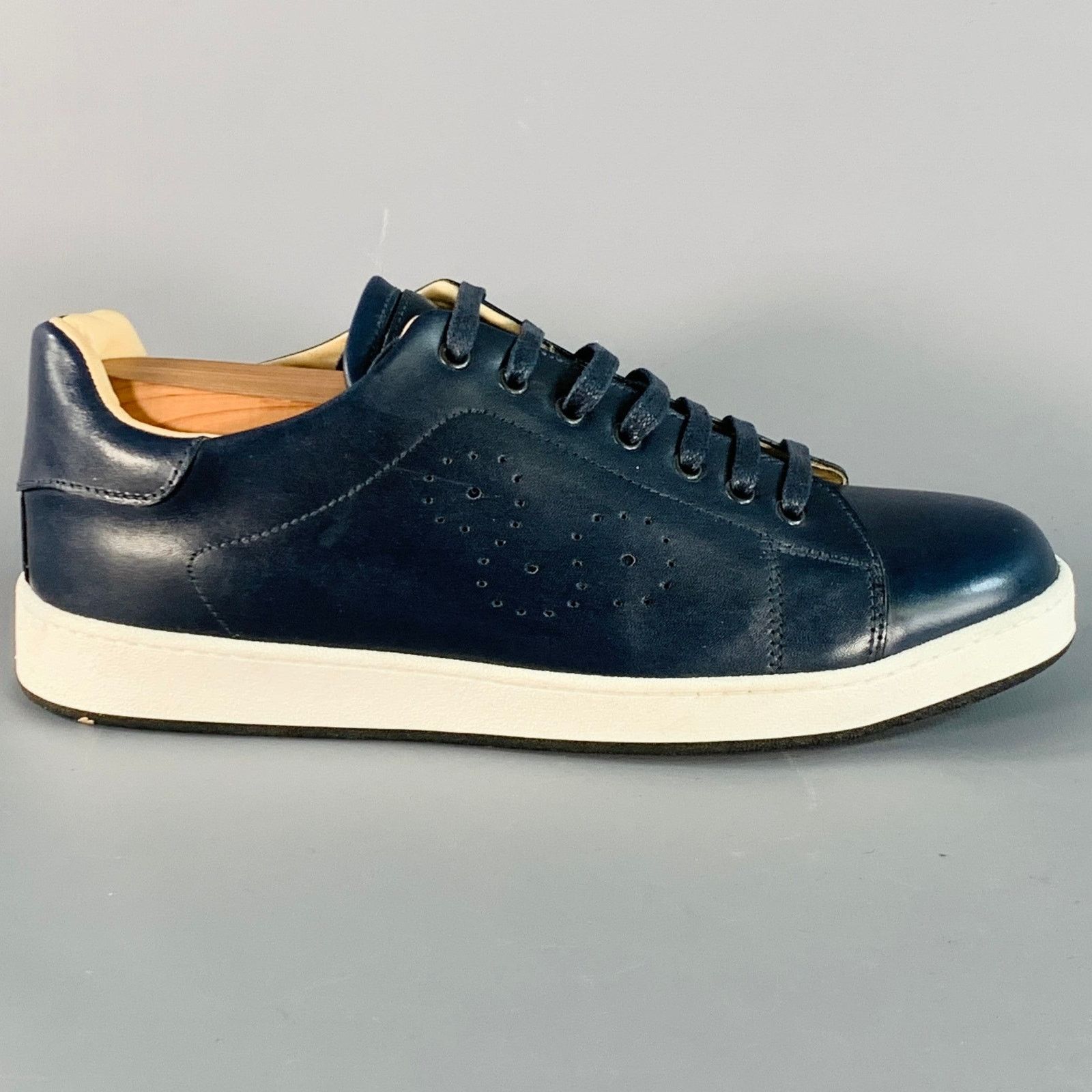 BUGATCHI BUGATCHI Size 8 Navy Perforated Leather Low Top Sneakers Size US 8 / EU 41 - 2 Thumbnail
