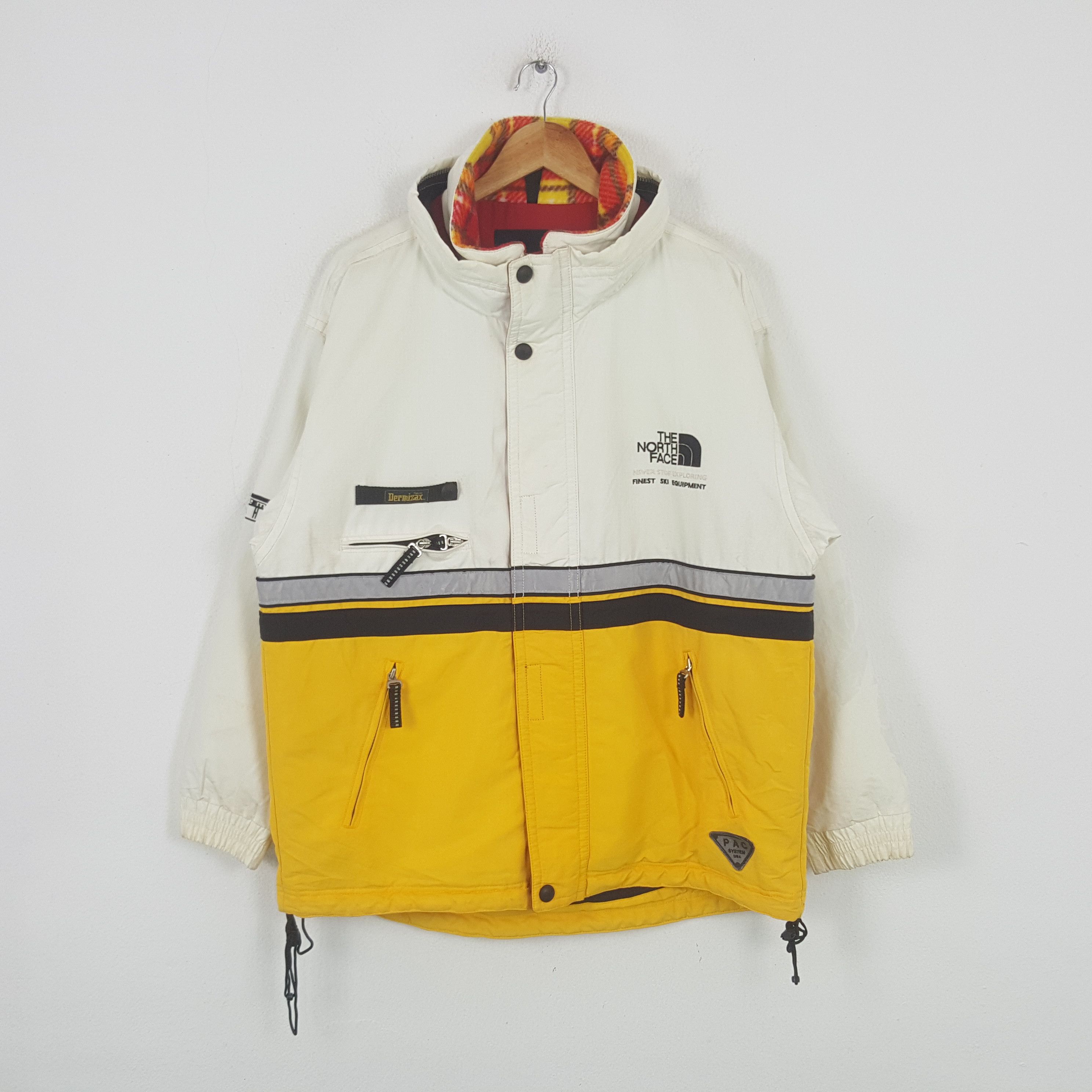 The North Face Vintage The North Face Outdoor Activity Jacket RR8 Size US XL / EU 56 / 4 - 1 Thumbnail