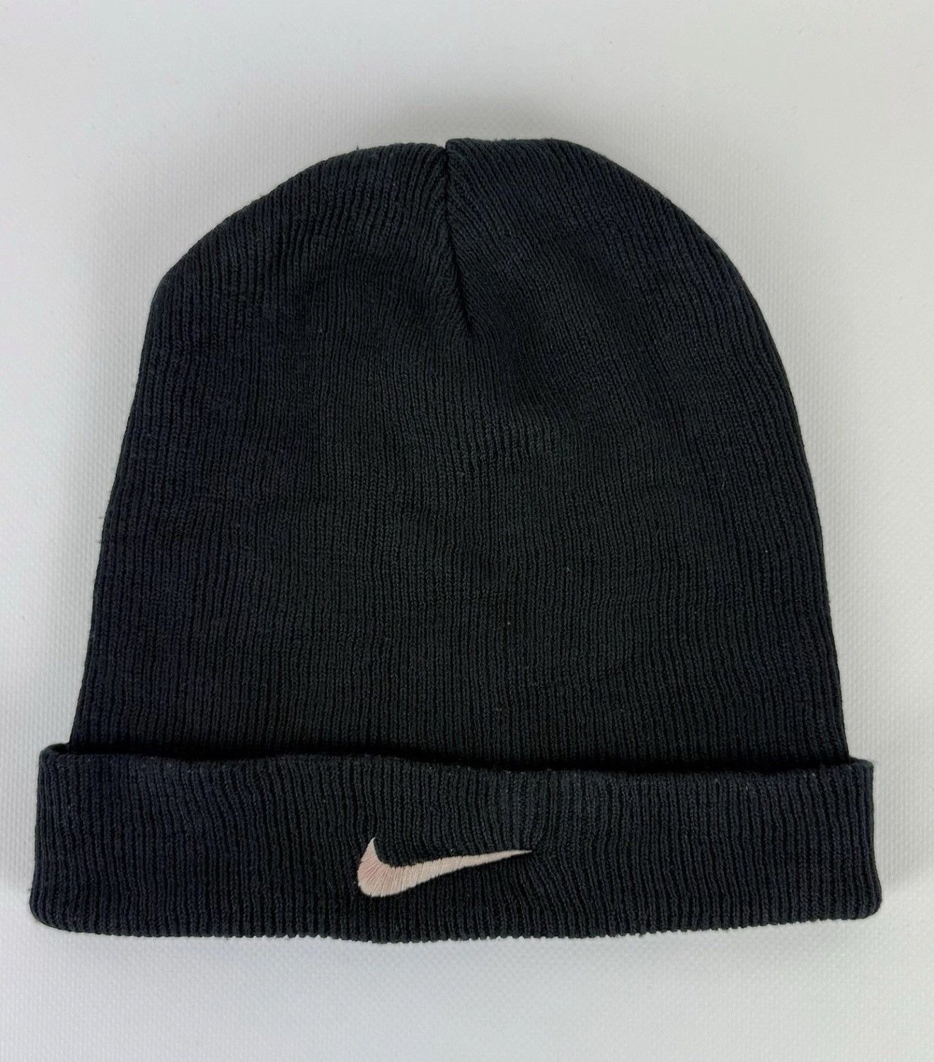 Nike Vintage Nike Swoosh Logo Knit Beanie Hat Black Top Acrylic Size ONE SIZE - 1 Thumbnail