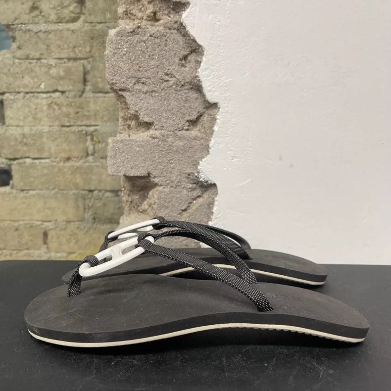 Hermes Hermes Flip Flops Size 36-2506 Size US 6 / IT 36 - 2 Thumbnail