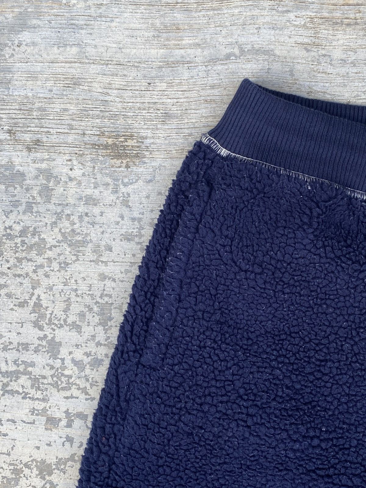 JW Anderson × Uniqlo Uniqlo X J.W.Anderson sherpa fleece pants Size US 28 / EU 44 - 5 Thumbnail