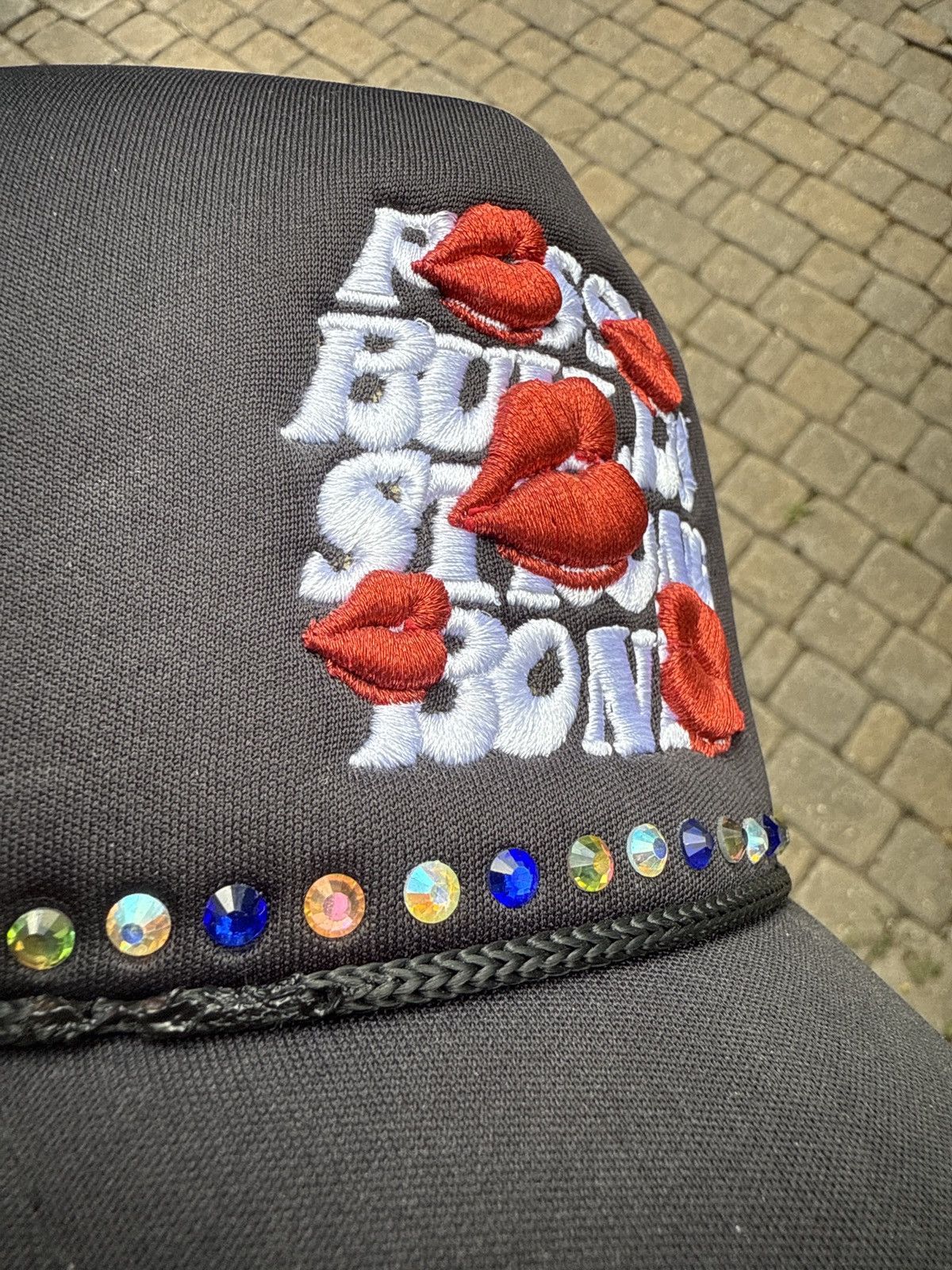 Other La ropa pussy builds strong bones hat Size ONE SIZE - 3 Thumbnail