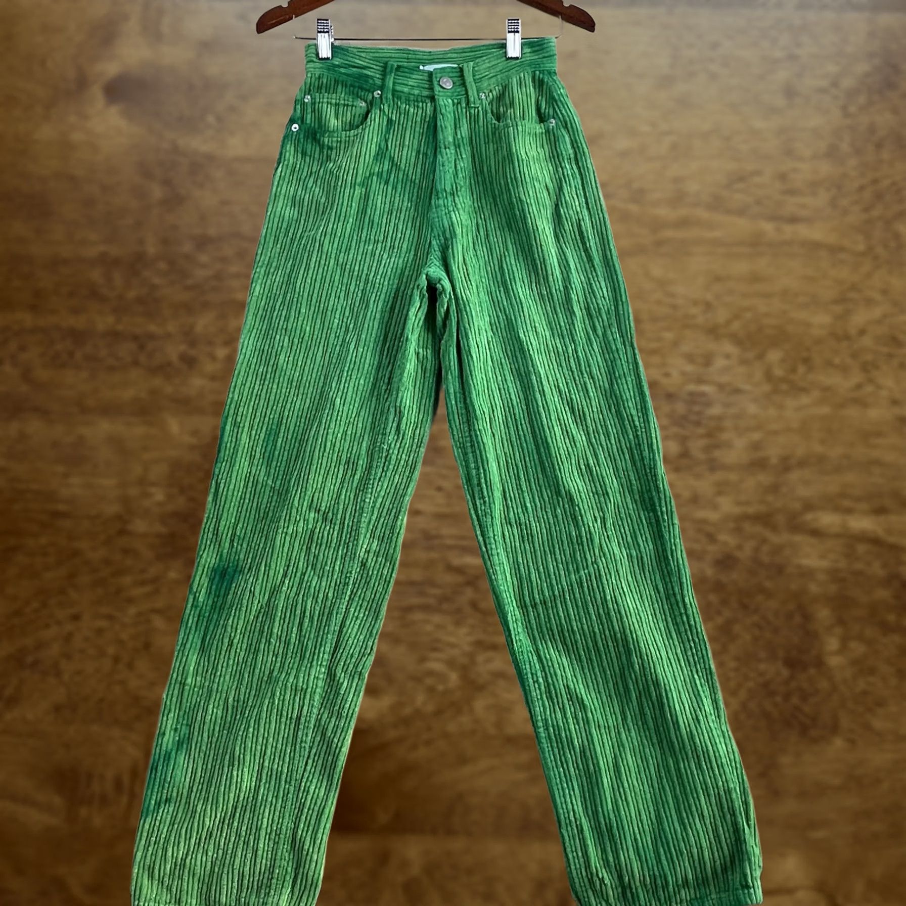 Bdg BDG Urban Outfitters Highrise Baggy Corduroy Pants Womens 25 Green Straight Leg Size 42" / US 20 - 1 Thumbnail