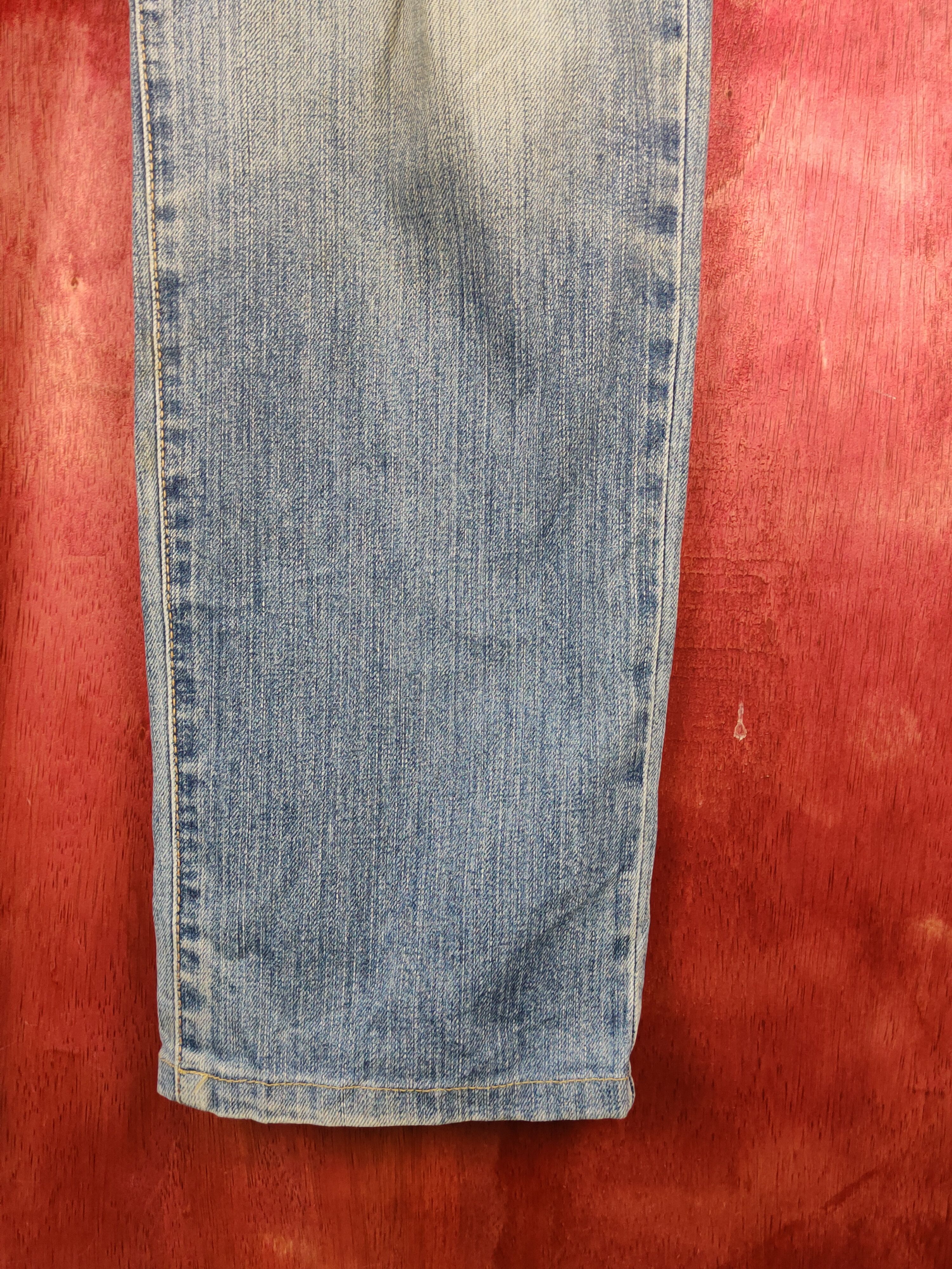 Japanese Brand Wrangler Blue Faded Distressed Ripped Jeans #S2202 Size US 33 - 8 Thumbnail