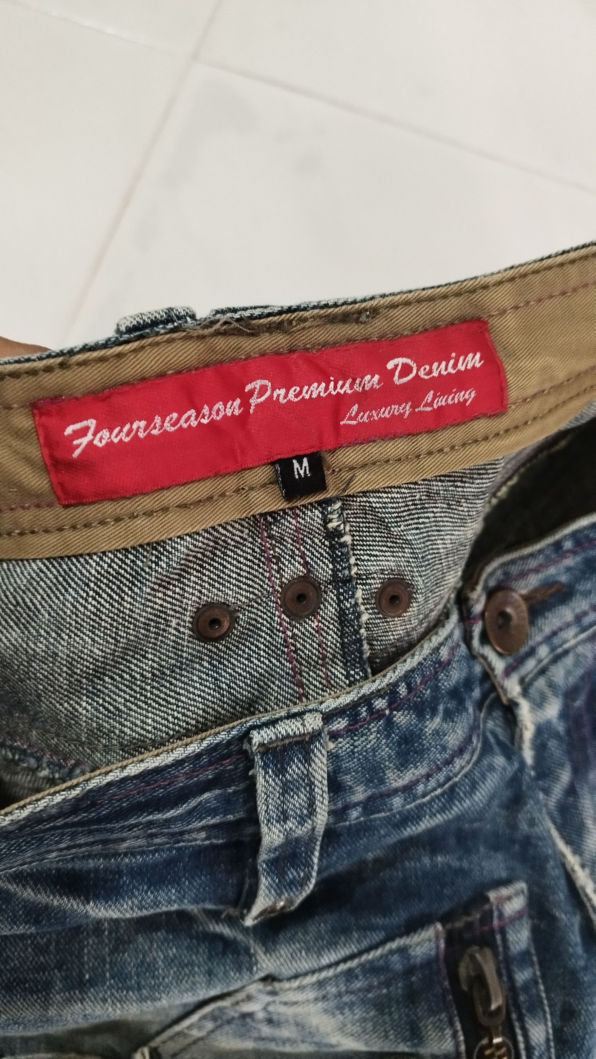Le Grande Bleu (L.G.B.) Four season jewel bushpants Size US 32 / EU 48 - 9 Thumbnail