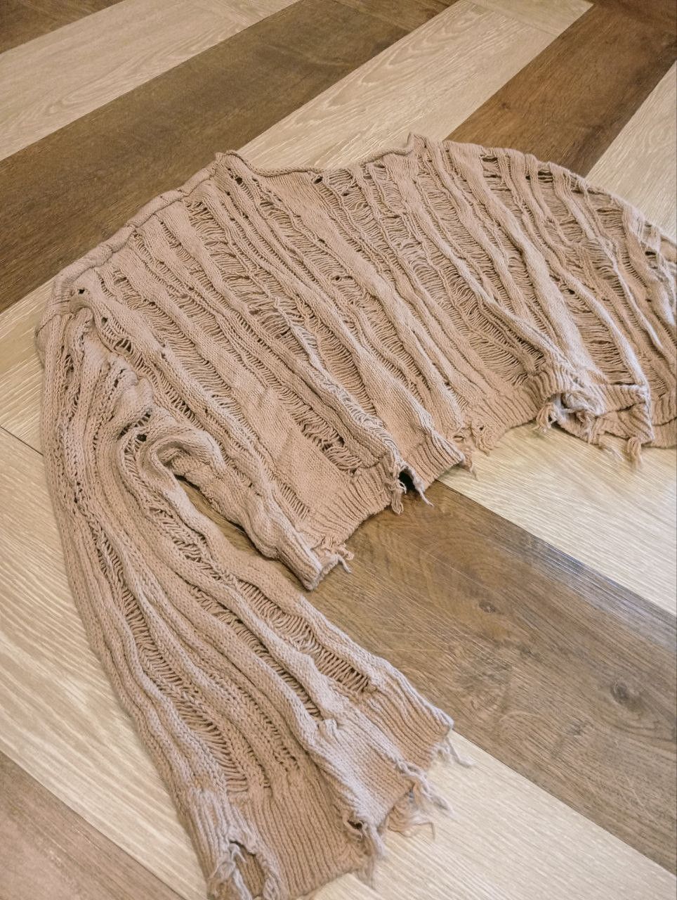 Zara ZARA SHREDDED CROPPED KNIT SWEATER Size L / US 10 / IT 46 - 3 Thumbnail