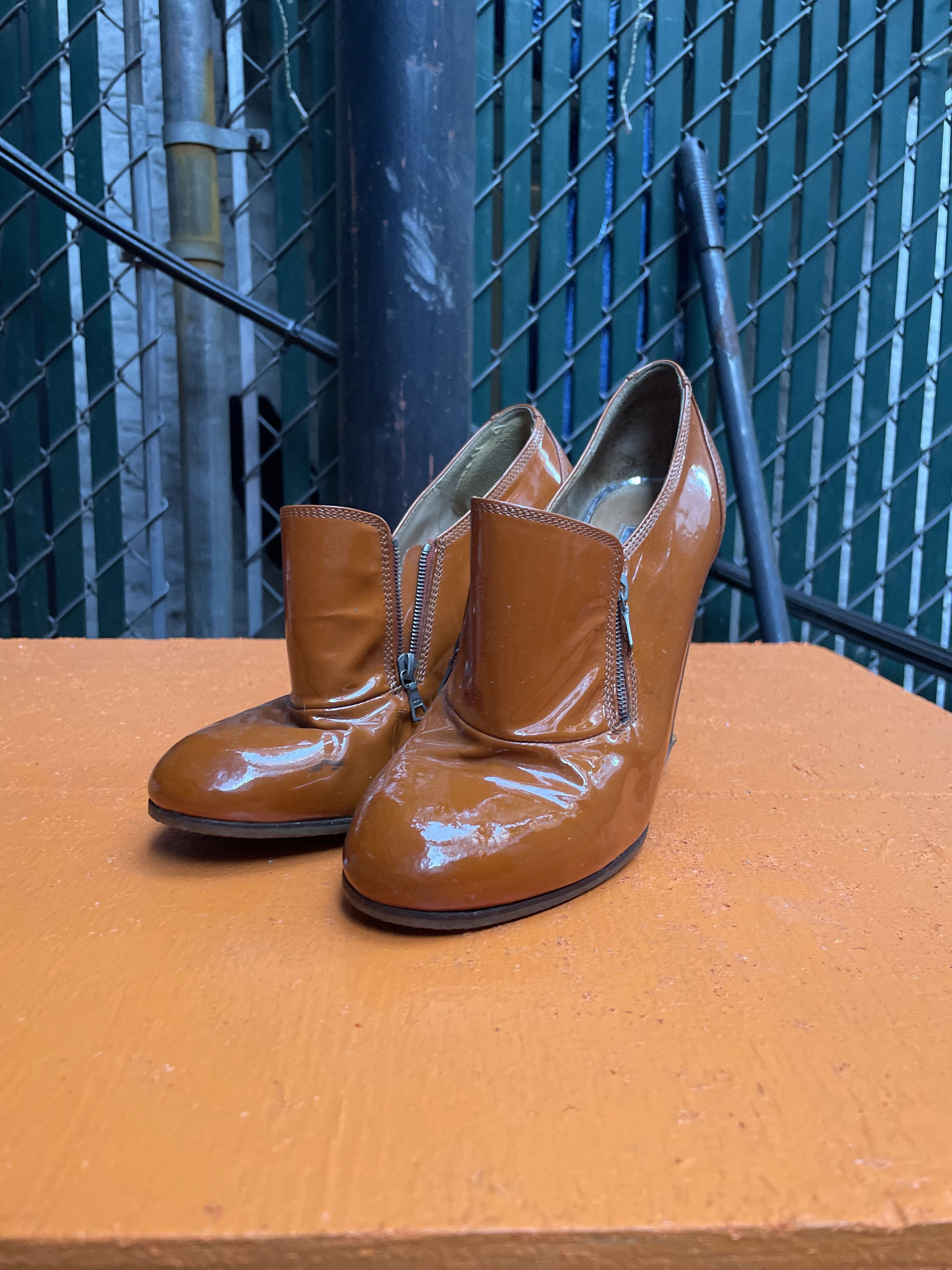 Dries Van Noten Used Dries Van Noten Zip Up Heels Size US 7 / IT 37 - 1 Thumbnail