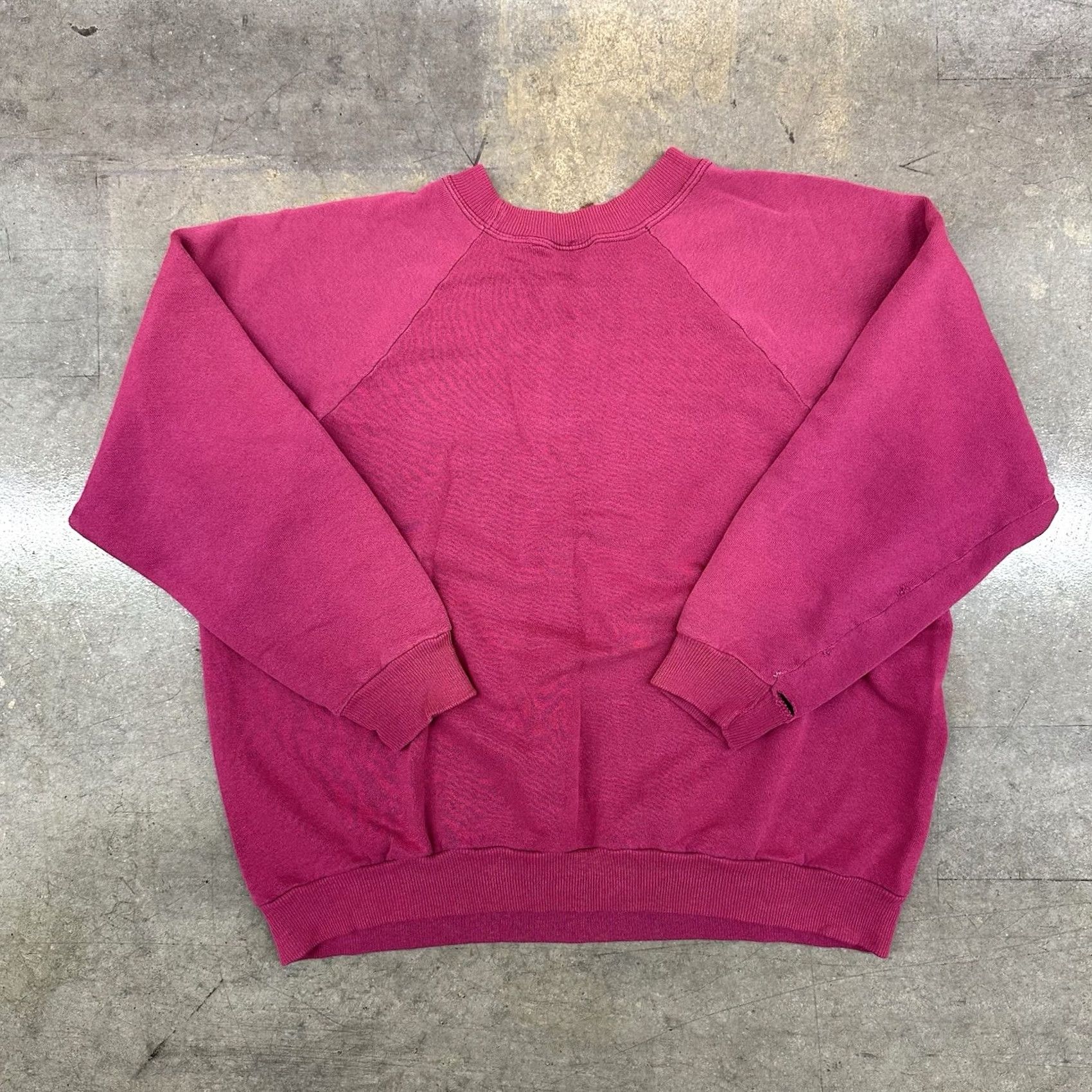 Pinko VINTAGE Sweatshirt Raglan Crewneck Distressed Pink 80s 90s USA L Mens Cotton Blend 50/50 Size US L / EU 52-54 / 3 - 5 Thumbnail