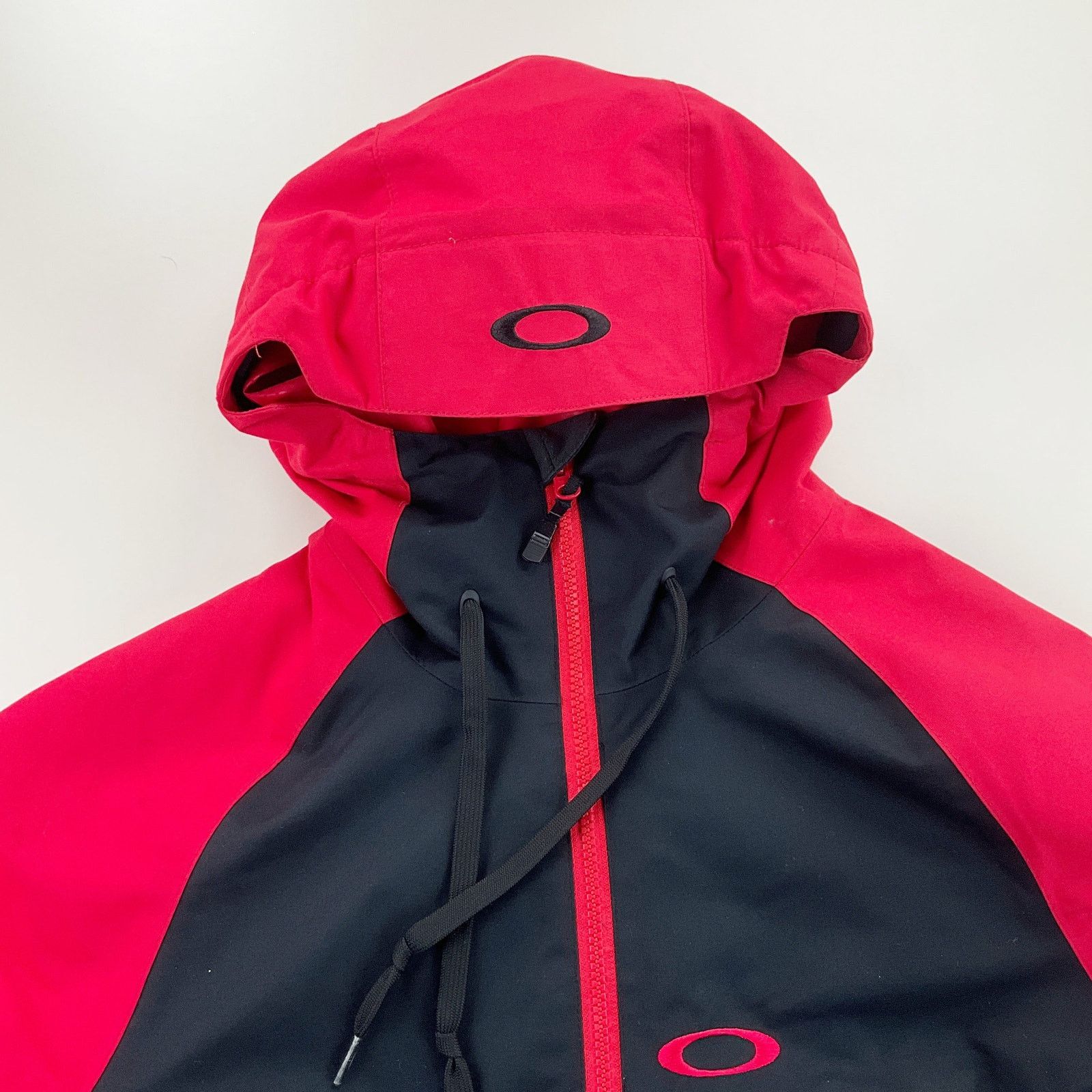 Oakley Oakley Outdoor Ski Jacket - Small outerwear mens black red Size US S / EU 44-46 / 1 - 5 Thumbnail