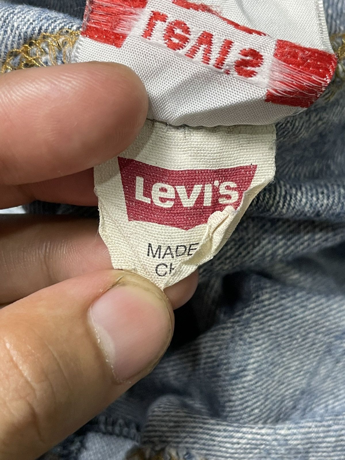 Levi's × Vintage Vintage Levi’s Distressed Denim Jeans (67) Size US 30 / EU 46 - 17 Thumbnail