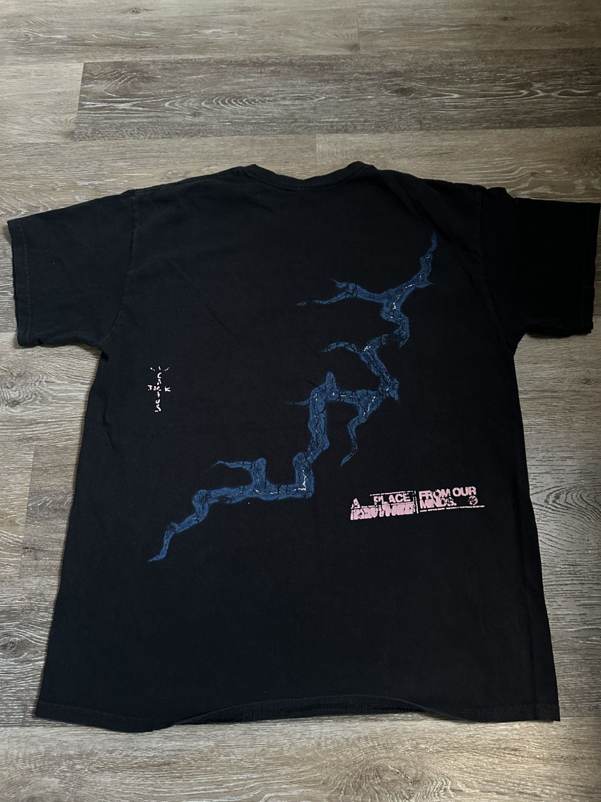 Travis Scott Fragment travis tee SS21 Size US M / EU 48-50 / 2 - 3 Thumbnail