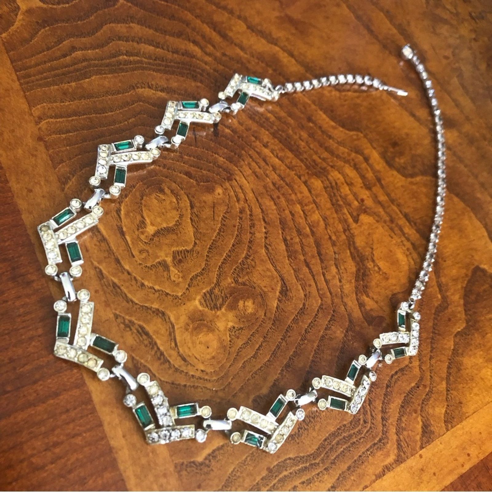 Vintage Vintage mid century emerald baguette rhinestone necklace Size ONE SIZE - 8 Thumbnail