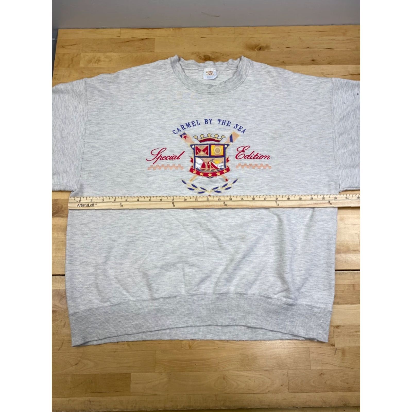 Vintage VINTAGE Crazy Shirts Carmel by the Sea Crew Neck Pullover Mens L Gray Distress 10376 Size US L / EU 52-54 / 3 - 6 Thumbnail