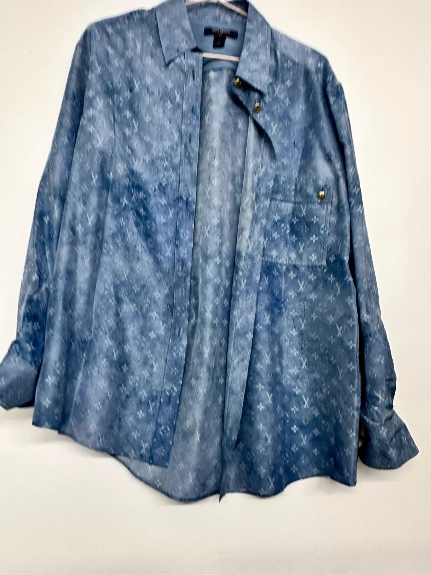 Louis Vuitton Louis Vuitton Women's Monogram Shirt EU 34 Size XS / US 0-2 / IT 36-38 - 1 Thumbnail