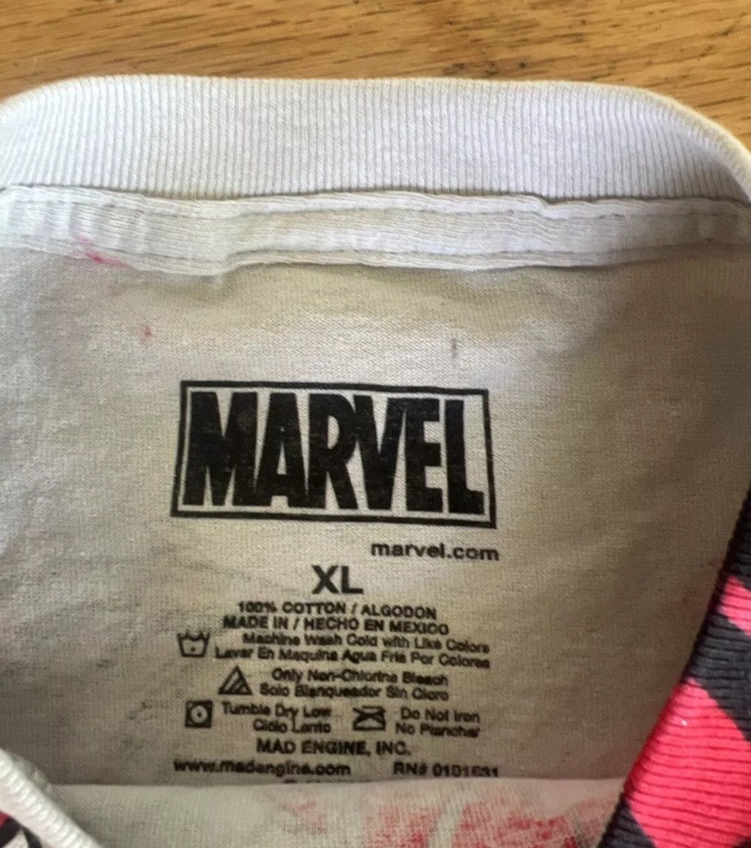 Marvel Comics Vintage Deadpool Marvel AOP 2011 Mad Engine Comics TShirt XL Size US XL / EU 56 / 4 - 3 Thumbnail