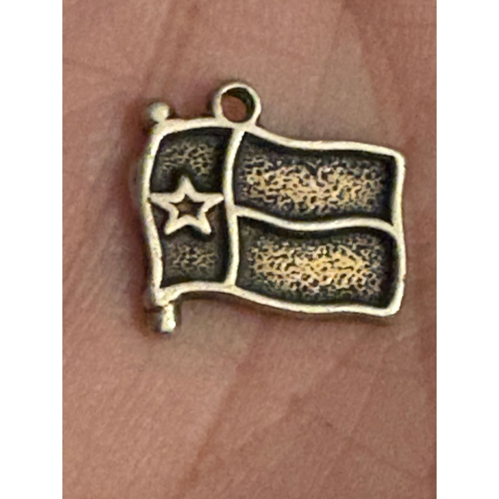 Other VINTAGE Sterling Silver Texas Flag Charm or Pendant 925 Size ONE SIZE - 1 Thumbnail