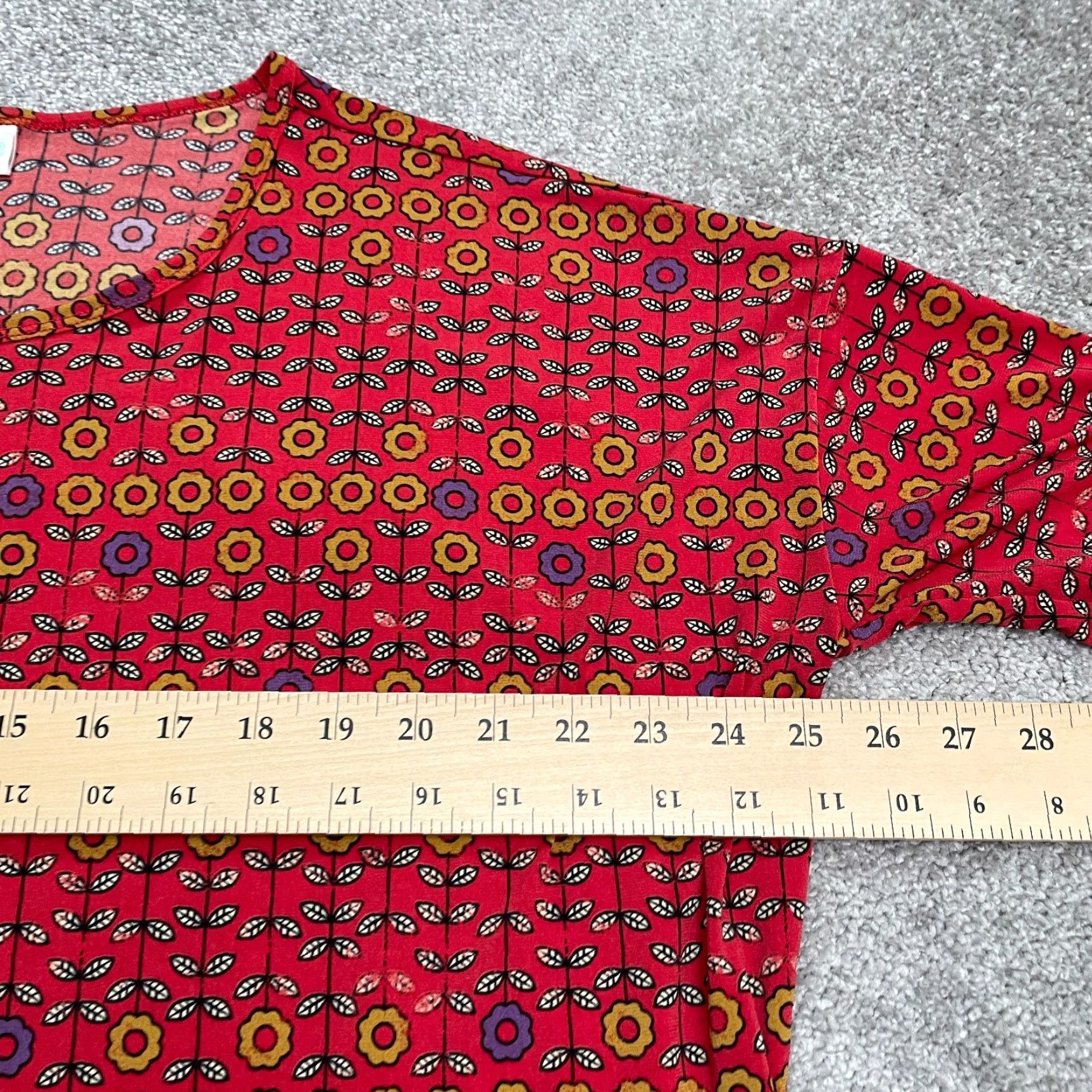 Vintage VINTAGE LuLaRoe Blouse Shirt Womens L Tunic Floral Red Crew Neck Casual Knit Lightweight Short Sleeve Modern Bohemian Size L / US 10 / IT 46 - 6 Thumbnail