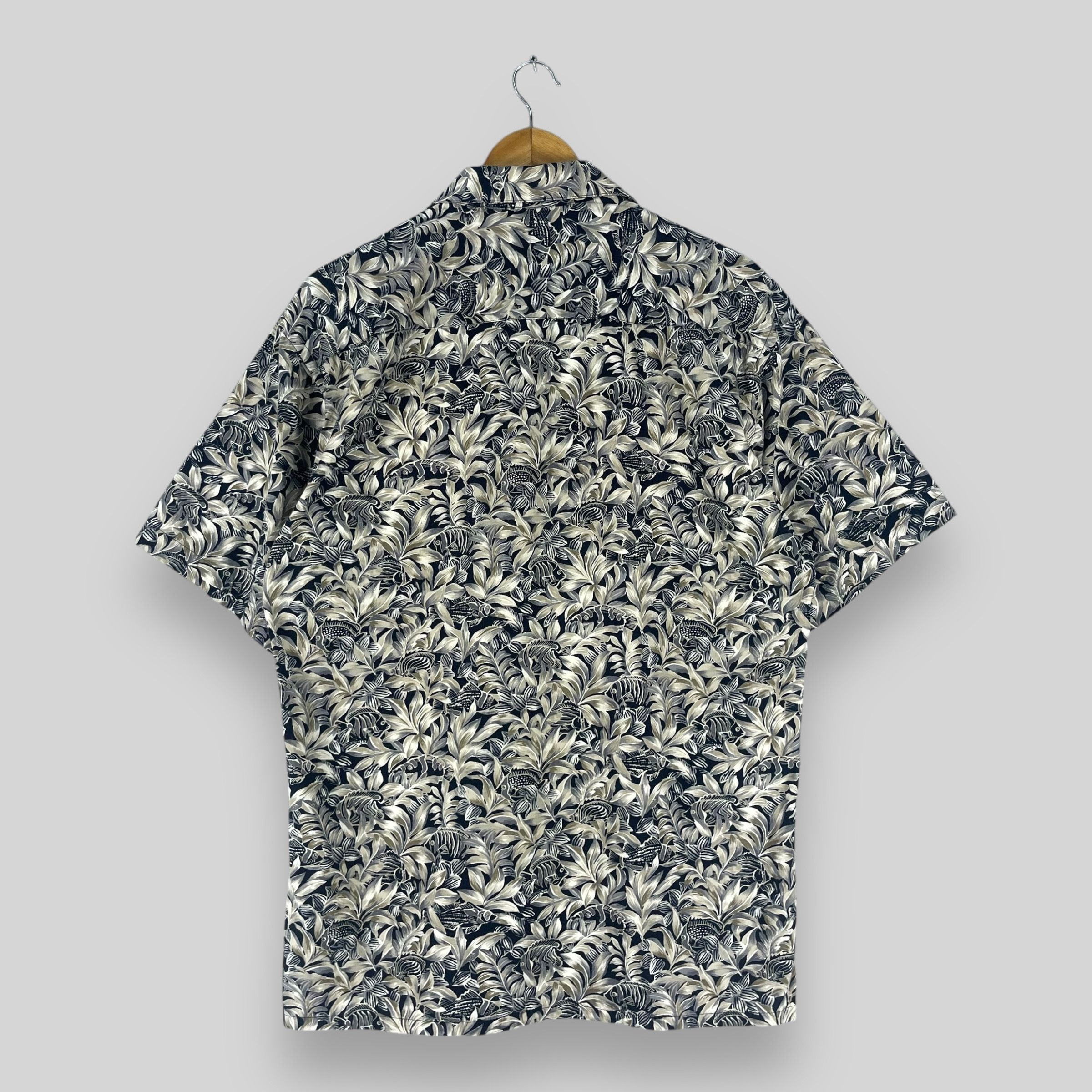 Vintage Vintage PIERRE CARDIN Hawaii Floral Motive Button Up Shirt Size US M / EU 48-50 / 2 - 7 Thumbnail