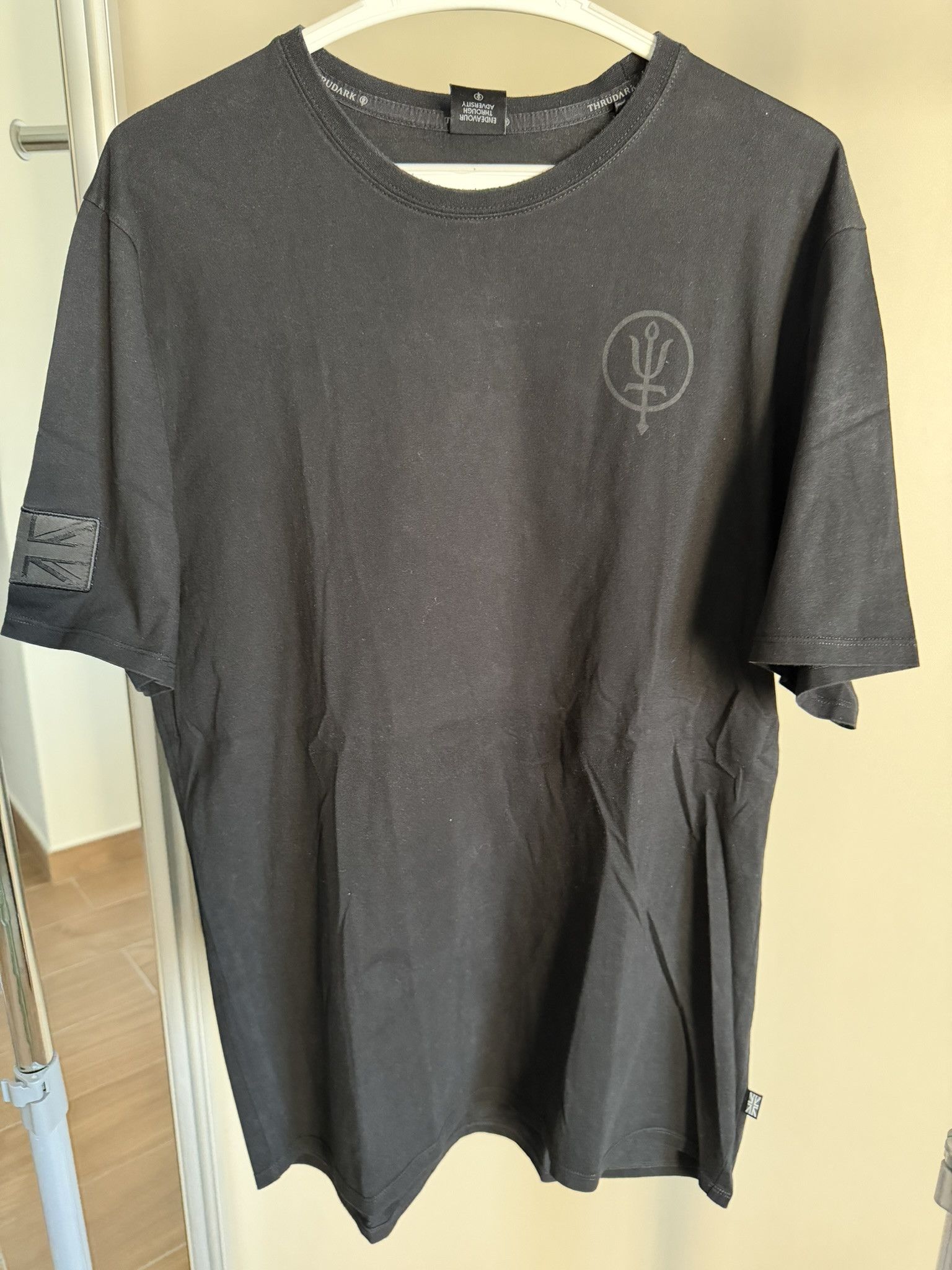 Other ThruDark XL Vader T-Shirt - Originals Size US XL / EU 56 / 4 - 1 Thumbnail