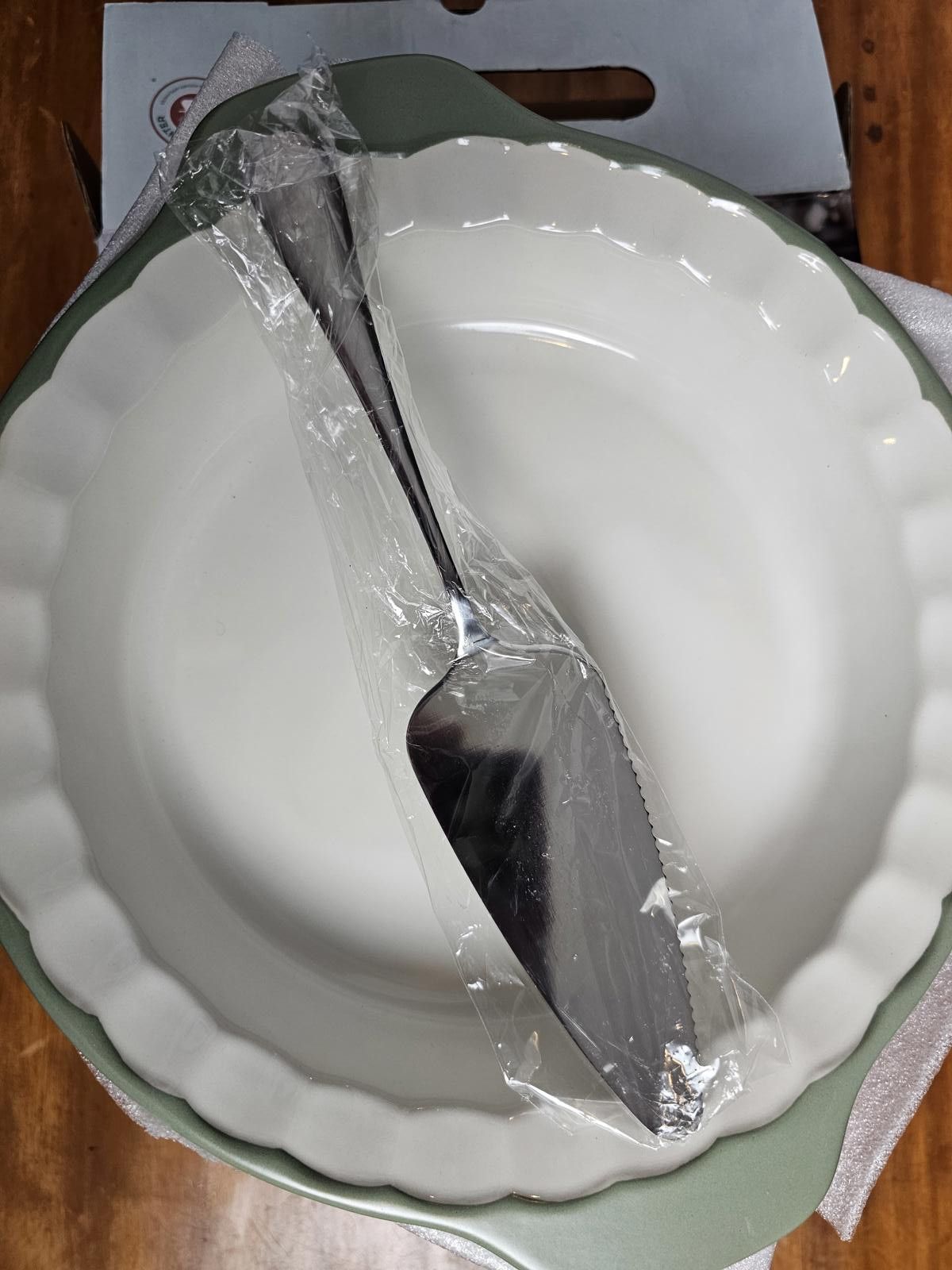 Other NWT Chef's Counter Pie Dish Set With Server Size ONE SIZE - 1 Thumbnail