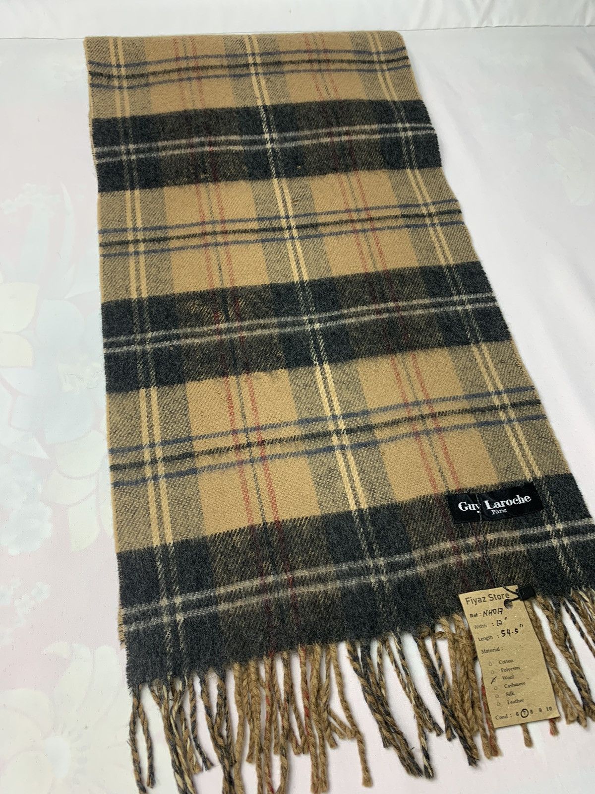 Vintage Guy Laroche Scarf / Muffler / Neckwear Size ONE SIZE - 3 Thumbnail