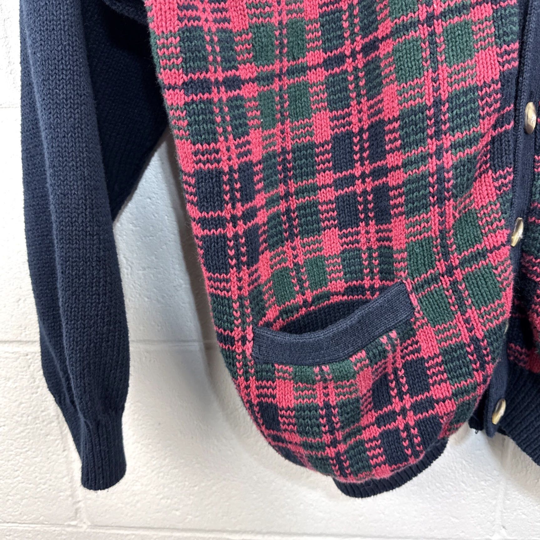 Sears VINTAGE SEARS Cardigan Sweater Geometric Plaid Tartan Knit RAmie Cotton Button XL Pockets 80s Mens Streetwear, Grandpa, Preppy, 80s, Workwear Size US XL / EU 56 / 4 - 6 Thumbnail