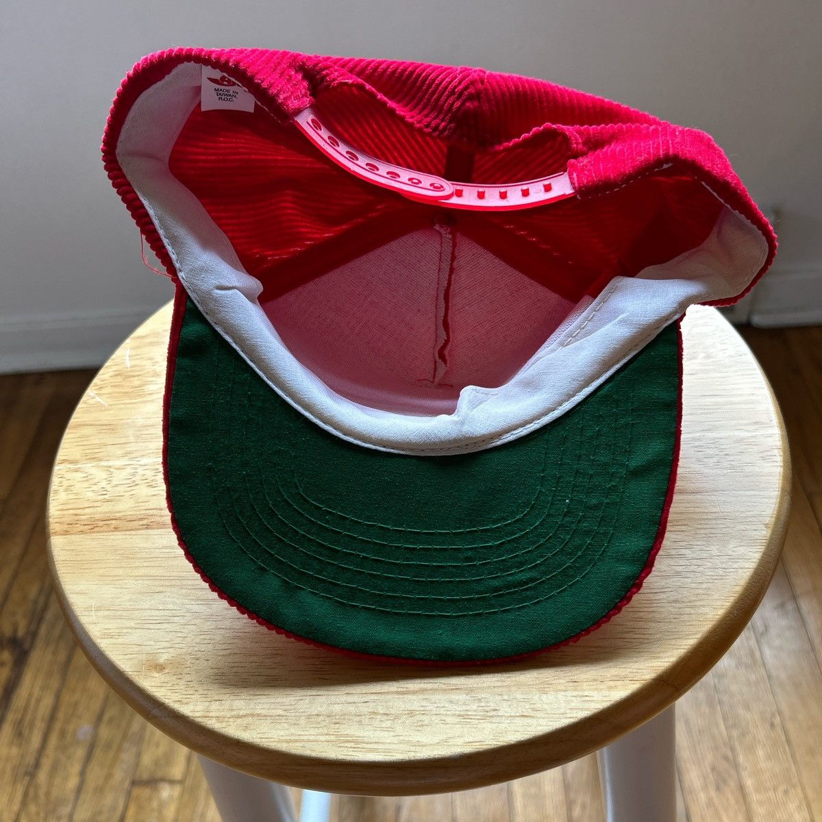 NCAA × Vintage Vintage 1989 NCAA Final Four Seattle Corduroy Snapback Hat Size ONE SIZE - 3 Thumbnail