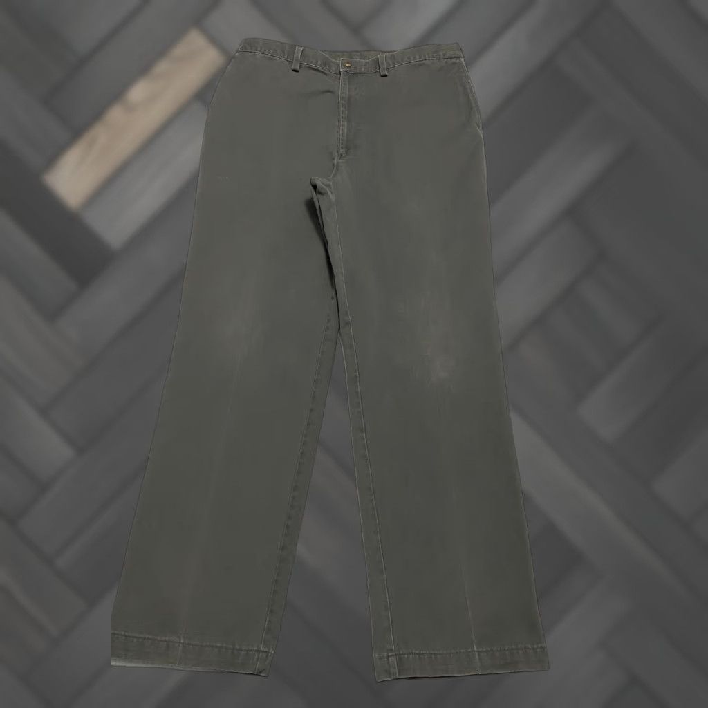 Haggar Haggar Chino Pants Men 36x31 Gray Regular Flat Front Button Zip Inseam 31 Waist 36 Size US 36 / EU 52 - 1 Thumbnail