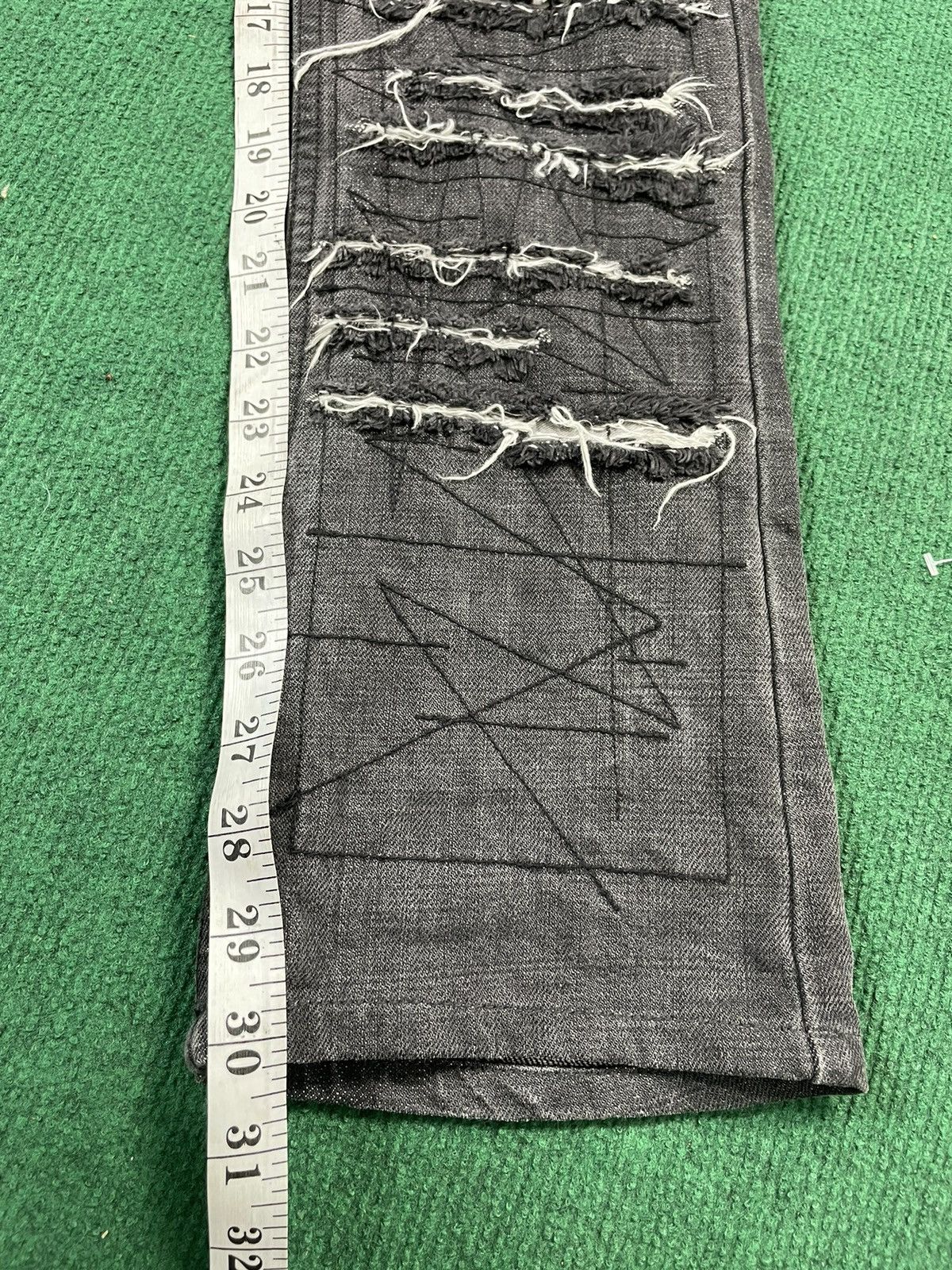 Hysteric Glamour Vintage Hysteric Glamour Ripped Jeans Size US 30 / EU 46 - 16 Thumbnail