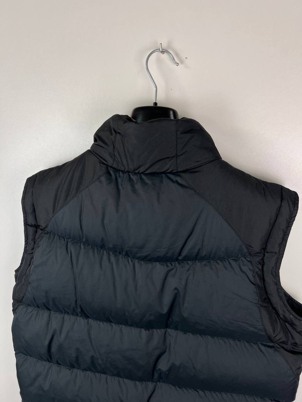 Nike Nike vintage down vest size M Size US M / EU 48-50 / 2 - 7 Thumbnail