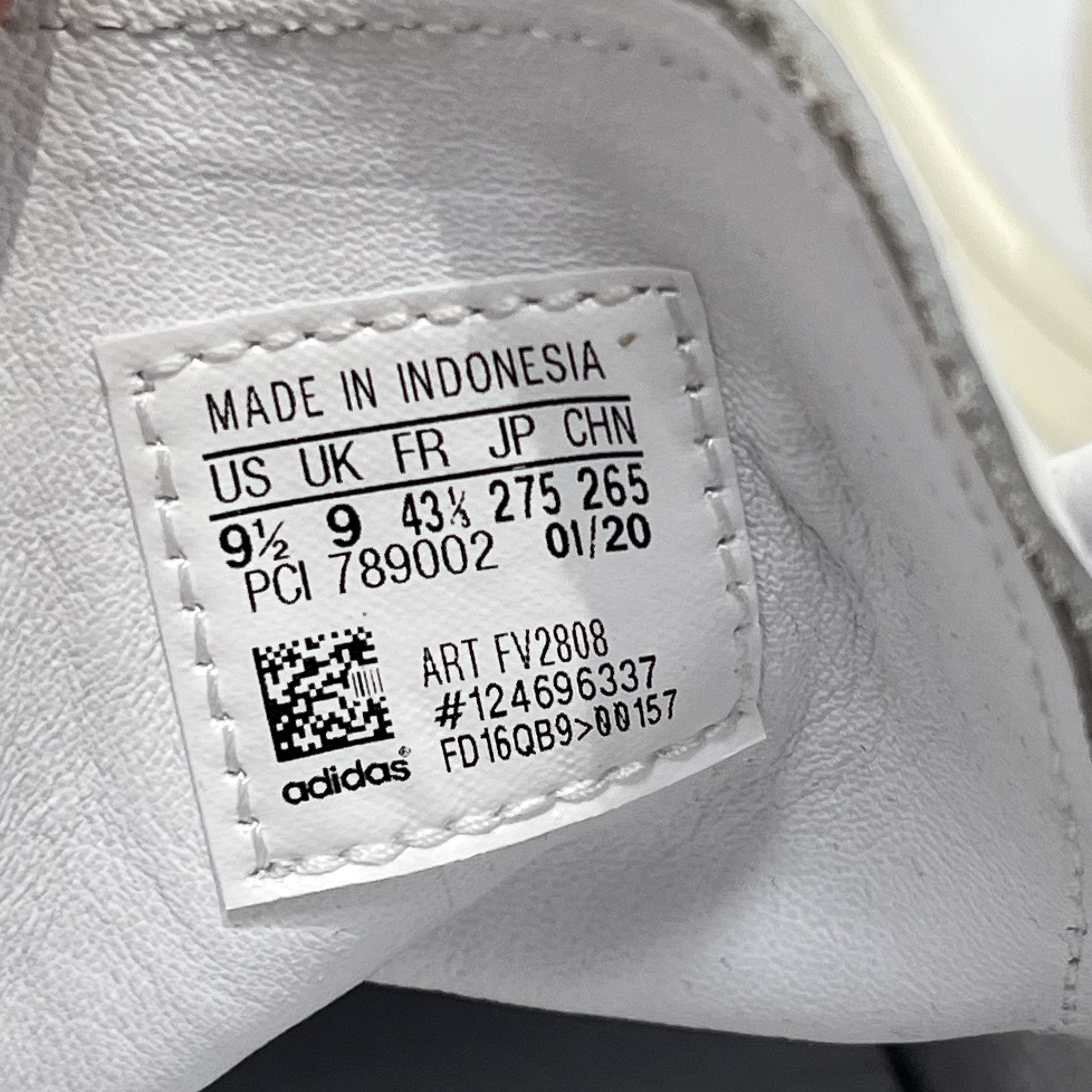 Adidas Adidas Superstar White/Black Size US 9.5 / EU 42-43 - 7 Thumbnail