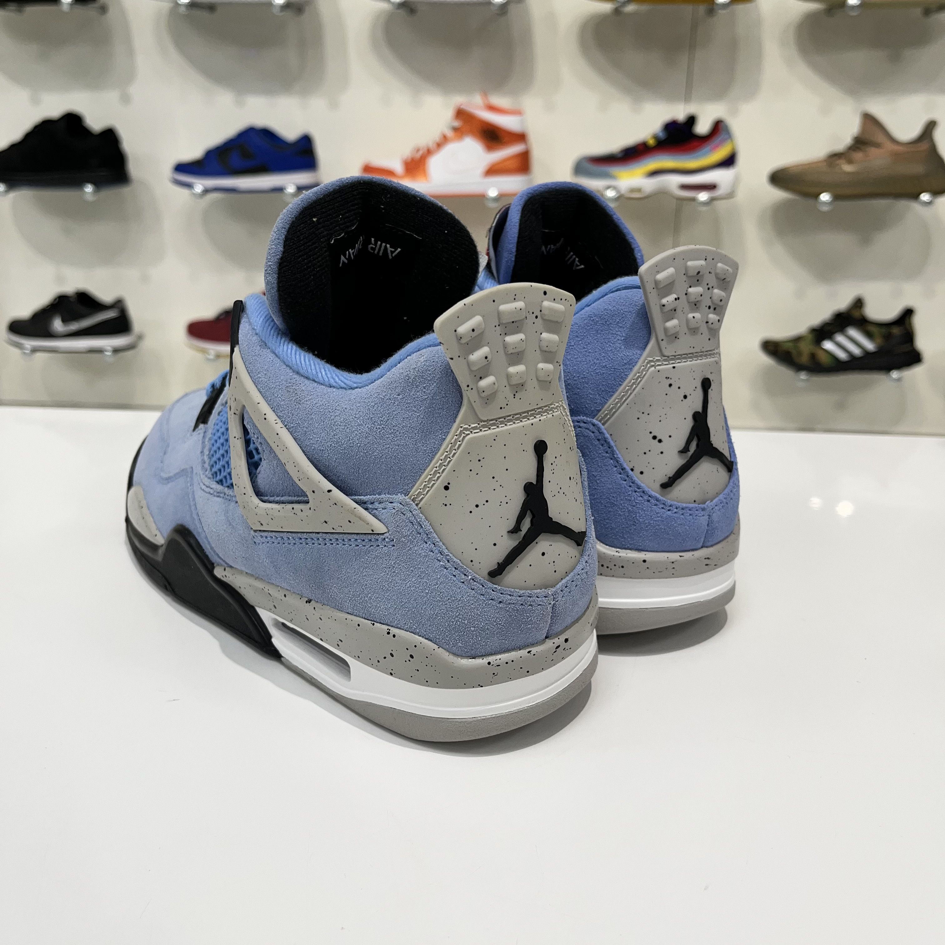Nike Air Jordan 4 University Blue Size US 8.5 / EU 41-42 - 4 Thumbnail