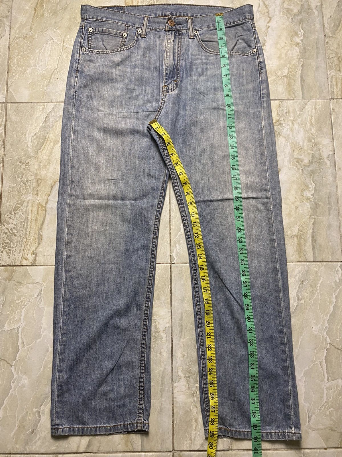 Levi's Light blue Levi’s distressed jean 505 Size US 34 / EU 50 - 23 Thumbnail