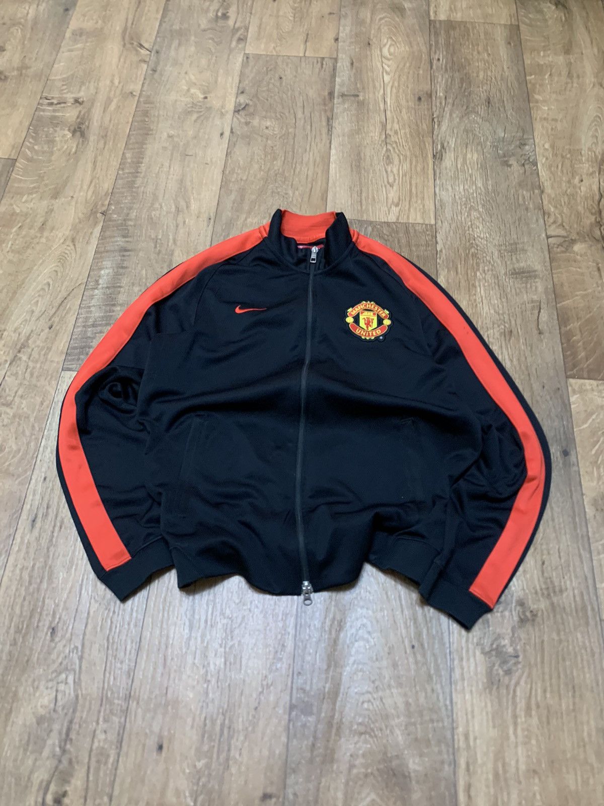 Nike Vintage Nike Manchester United windbreaker light jacket 90s Size US M / EU 48-50 / 2 - 1 Thumbnail