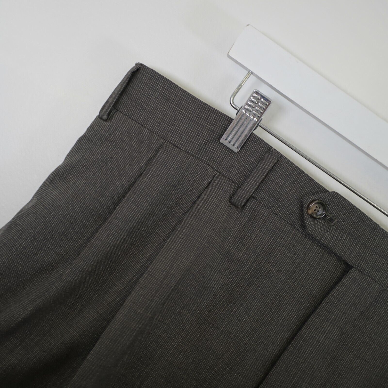 Jos. A. Bank Jos A Bank Green Beige Birdseye Wool 2 Piece Suit 44S 40/30 Size 44S - 3 Thumbnail