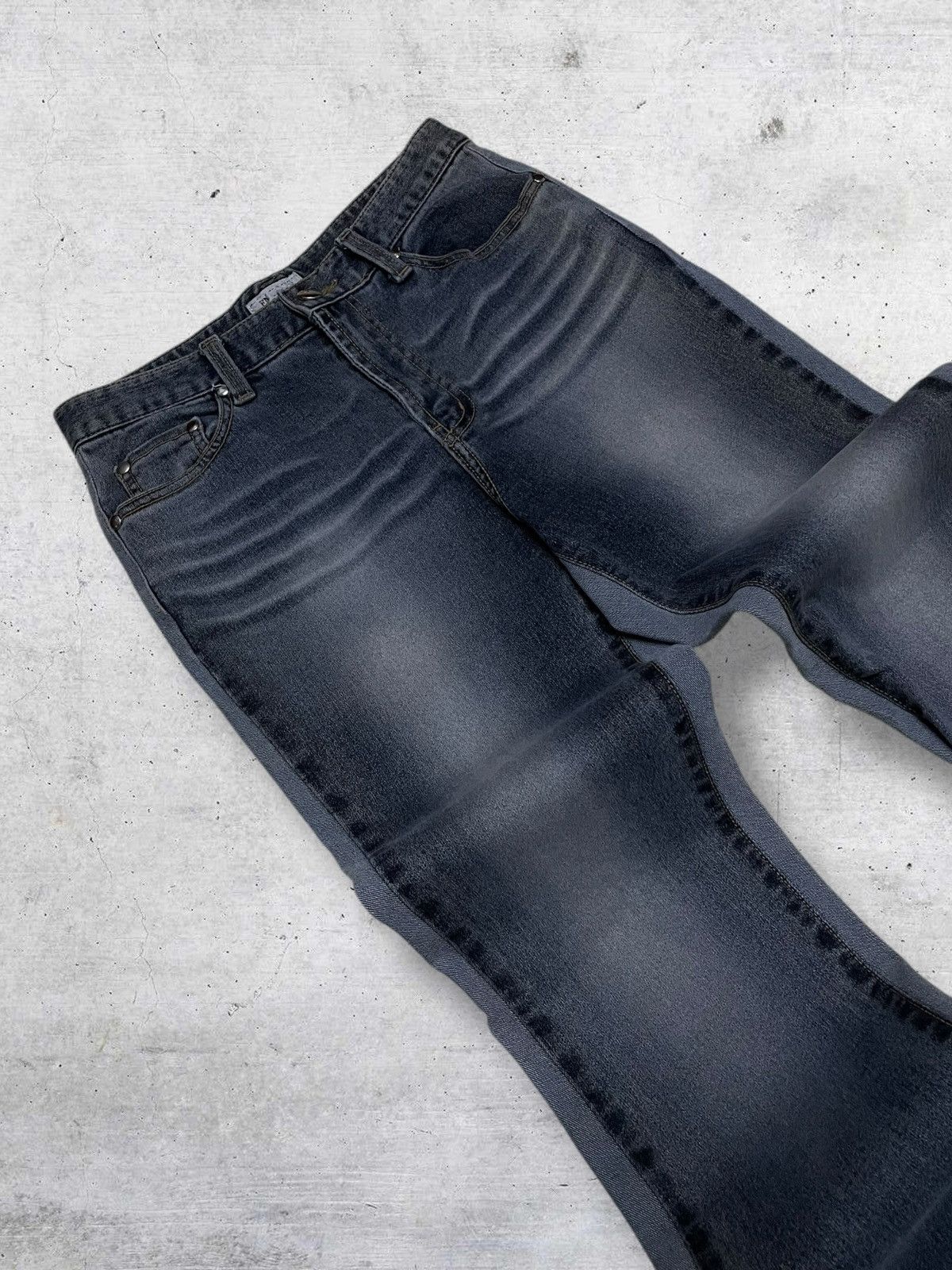 Japanese Brand VINTAGE EN CLOCHE JAPAN DESIGNER 90S HYBRID FLARED DENIM OG Size US 26 / EU 42 - 7 Thumbnail