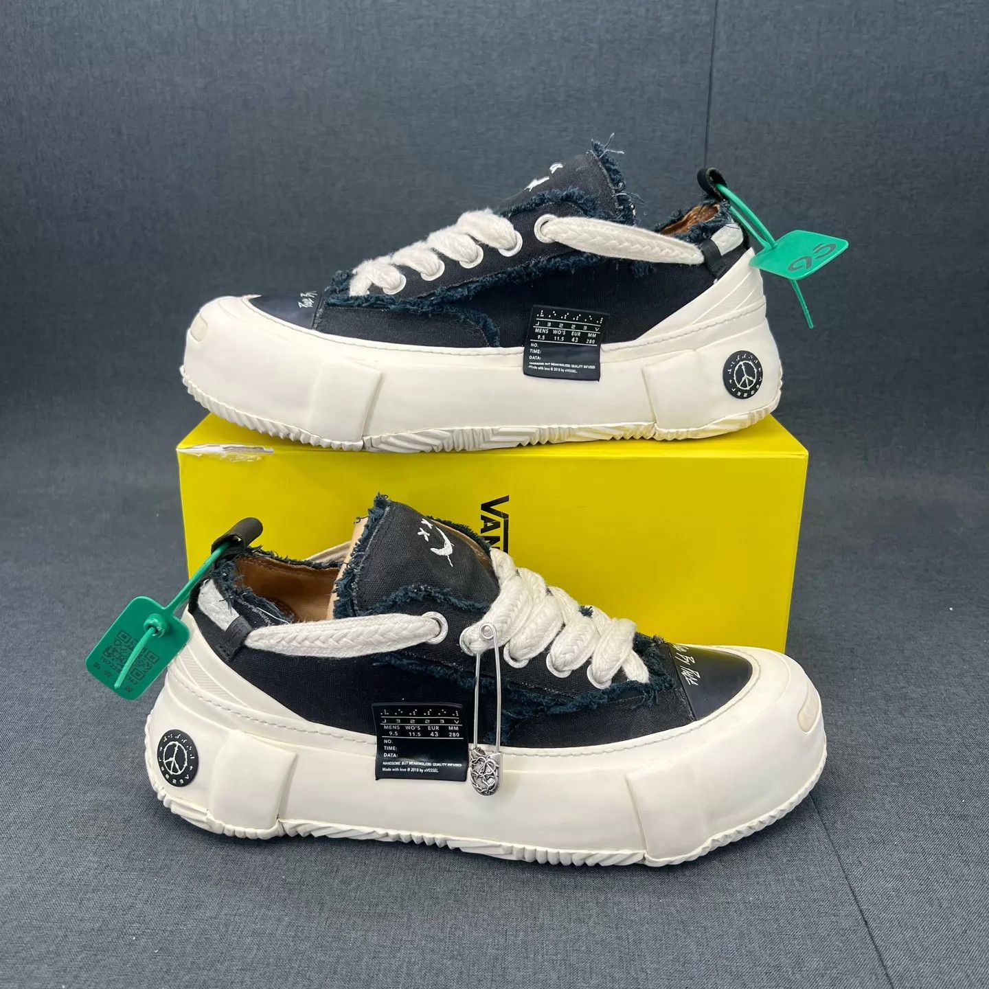 Other VANNESS WU 2.0 Pudino Black & White 43 Size US 10 / EU 43 - 3 Thumbnail