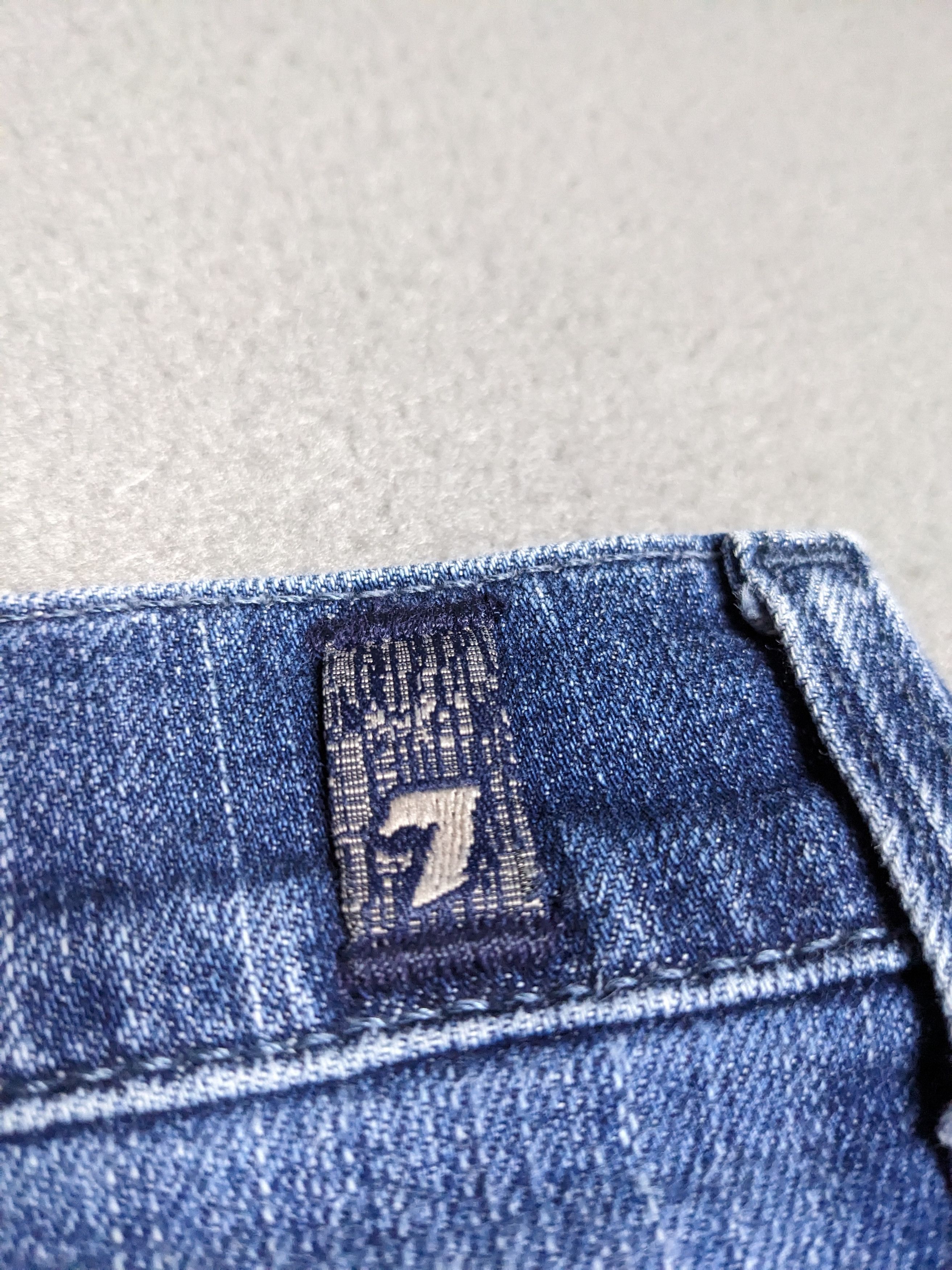 7 For All Mankind 7 For All Mankind Standard Jeans 32x31 Denim Button Fly Y2K Size US 32 / EU 48 - 14 Thumbnail