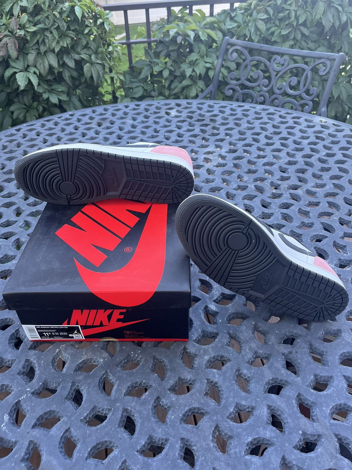 Jordan Brand Nike Jordan 1 Low Bleached Coral Size US 11.5 / EU 44-45 - 5 Thumbnail