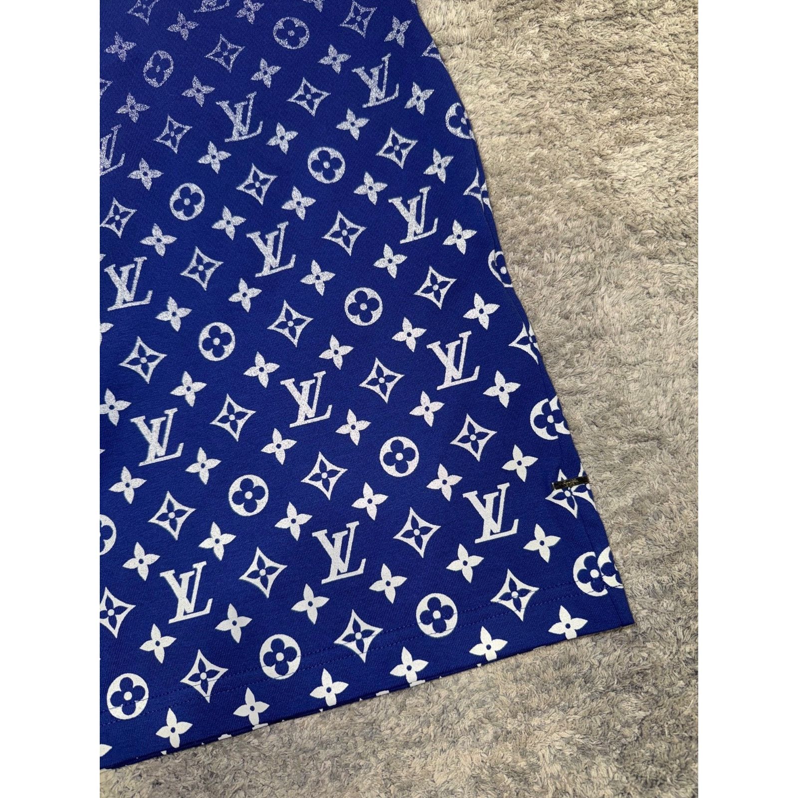 Louis Vuitton Louis Vuitton Gradient Short Sleeve T-Shirt Large L Size US L / EU 52-54 / 3 - 6 Thumbnail