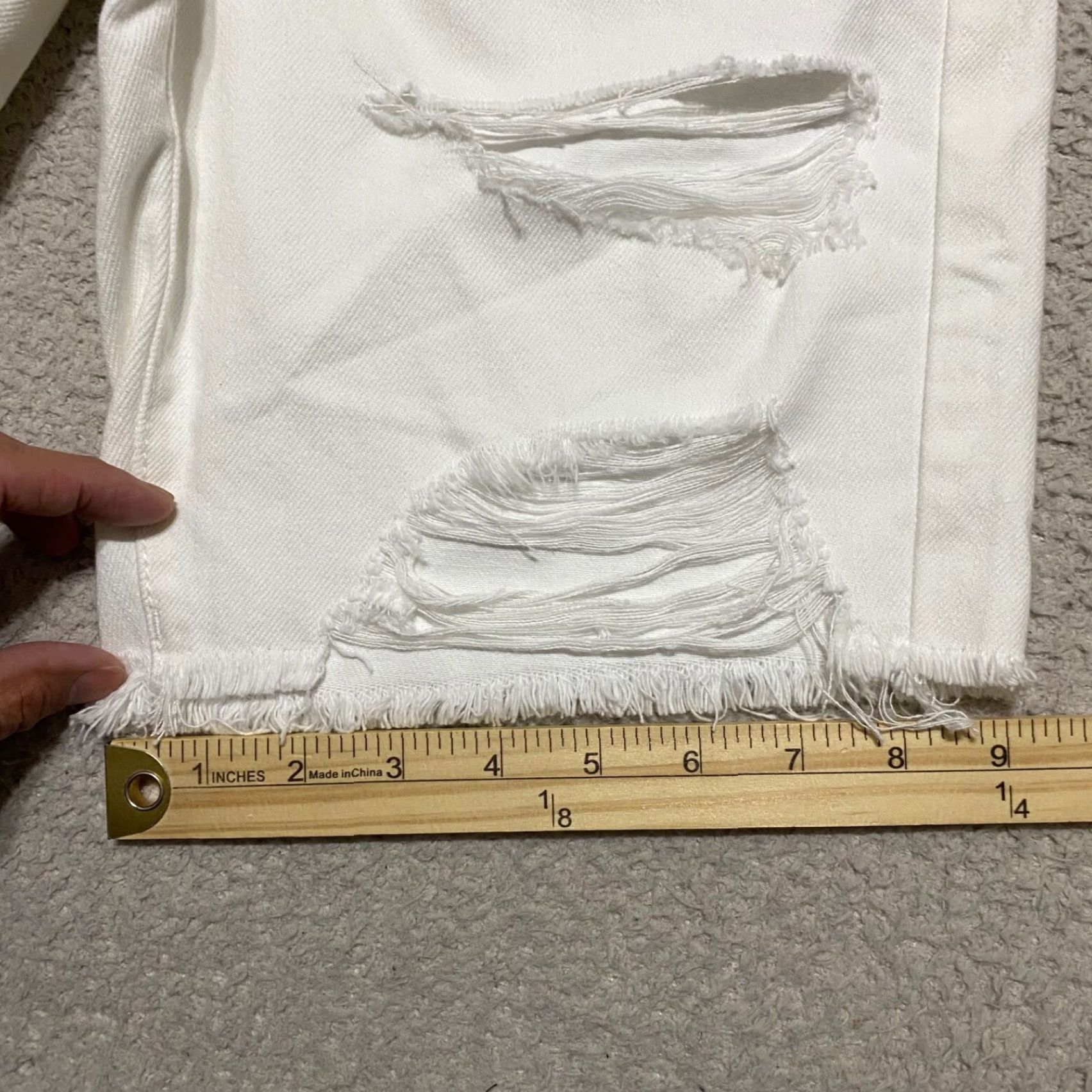 American Eagle Outfitters American Eagle Outfitters Womens Jeans Shorts White Distressed Boyfriend Inseam 9" 2 Regular 26in Waist 100% Cotton Denim Summer Casual Womens Size 26" / US 2 / IT 38 - 2 Thumbnail