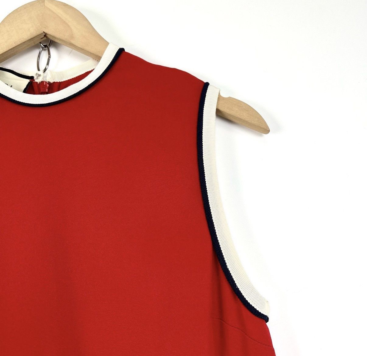 Gucci Gucci / Red Crew Neck Sleeveless Dress K12 Size S / US 4 / IT 40 - 4 Thumbnail