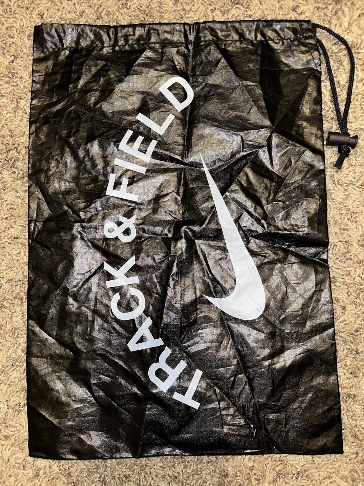 Nike Nike Track & Field Logo Black/White Nylon Shoe Drawstring Bag Backpack Size ONE SIZE - 3 Thumbnail