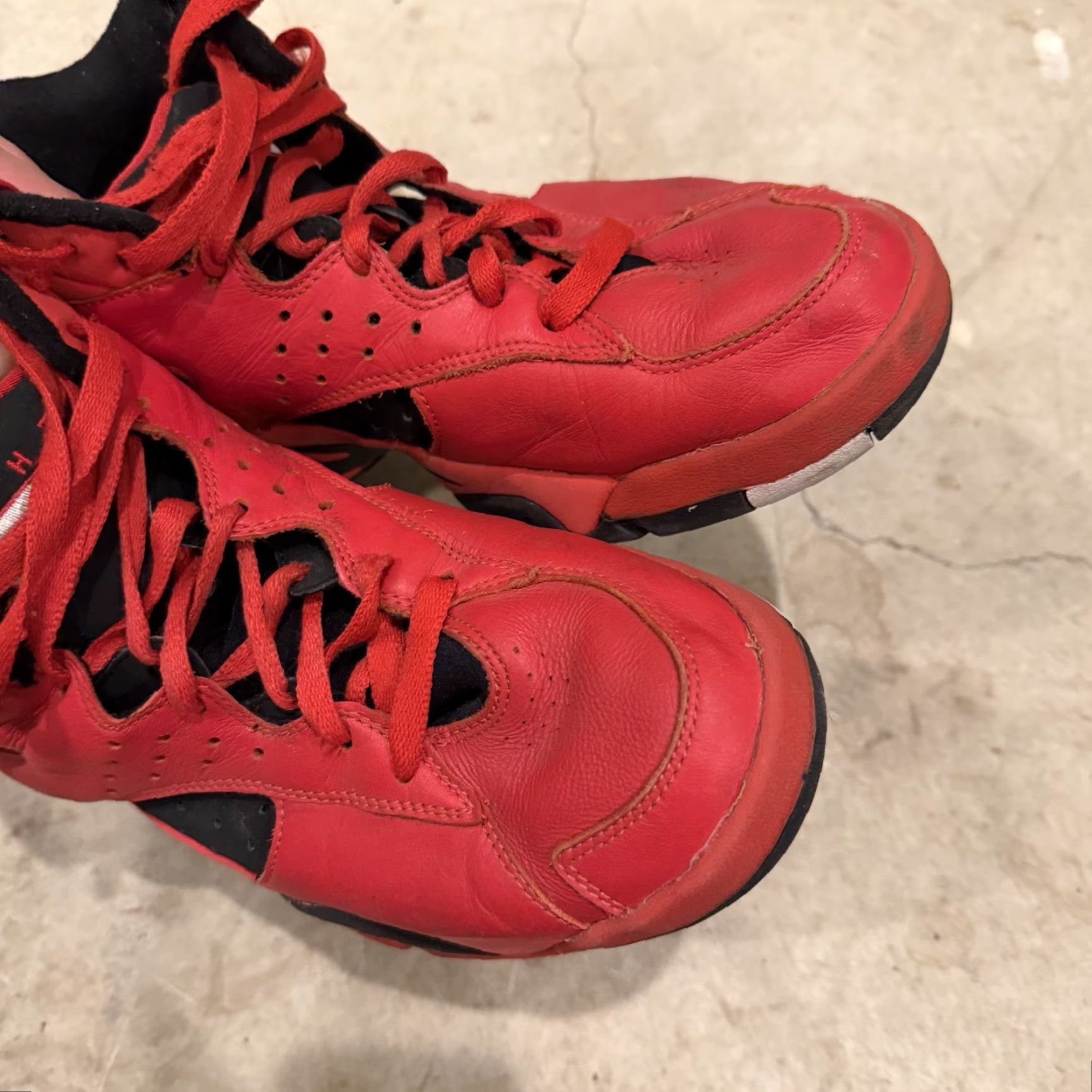 Nike VINTAGE Nike Air Maestro 2 II QS Trifecta Red Black Think 16 Size 9.5 AJ9281-600 Men Sneaker Basketball Nike Air QS 2018 Size ONE SIZE - 4 Thumbnail