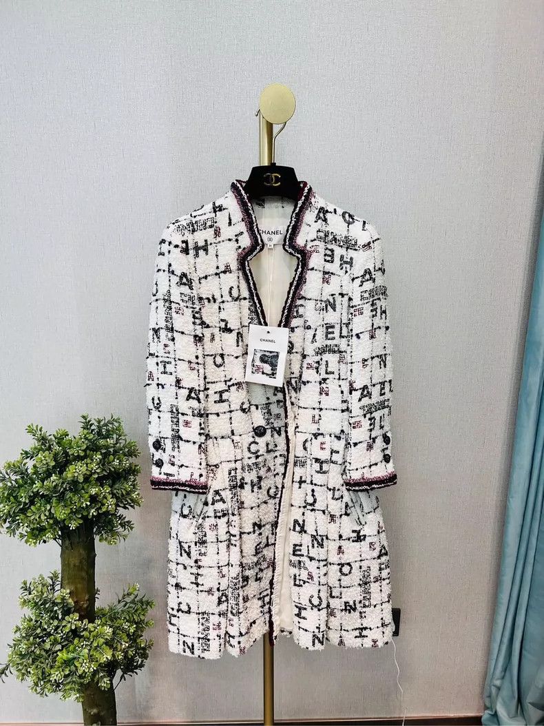 Chanel Chanel 20s Roof Series Heavy Industry Logo Jacket Size XS / US 0-2 / IT 36-38 - 2 Thumbnail