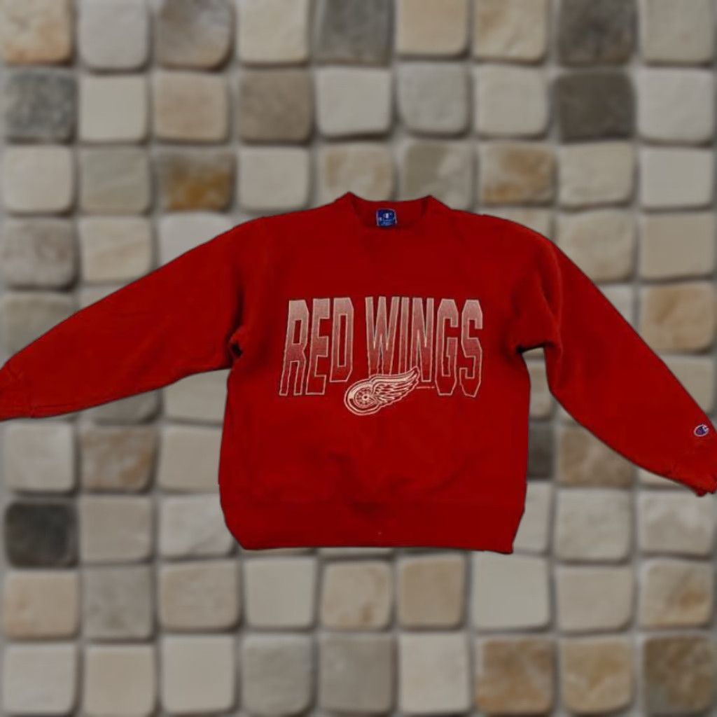 Champion VINTAGE Champion Sweatshirt Hockey USA Made Detroit Red Wings LG Sweatshirt Men Red 1992 Pullover Size US L / EU 52-54 / 3 - 1 Thumbnail
