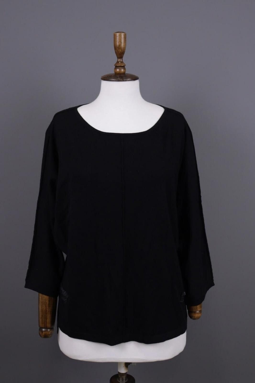 LAUREL Black Lagenlook Relaxed Sweater Size I 48 / USA 12