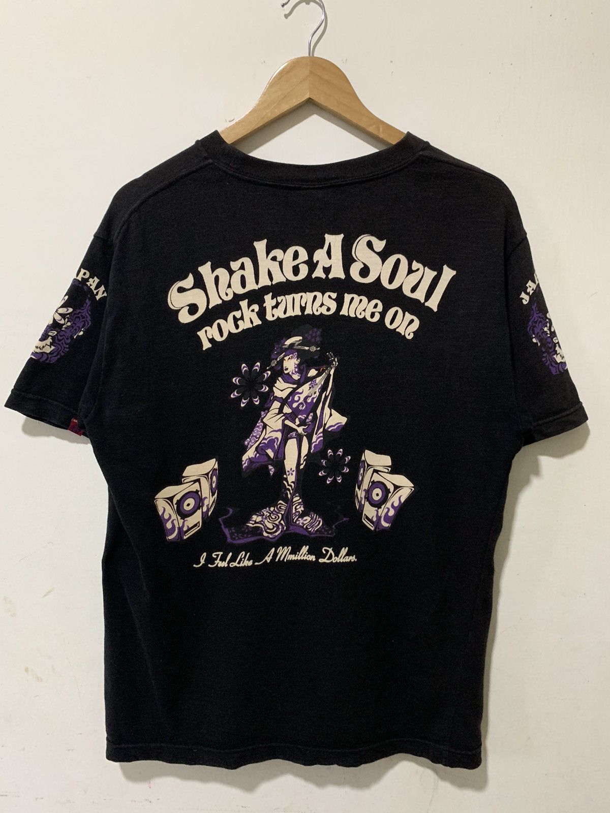 Japanese Brand 🔥KISSMARK🔥Sukajan Shake A SoulRock Tshirt Size US M / EU 48-50 / 2 - 1 Thumbnail