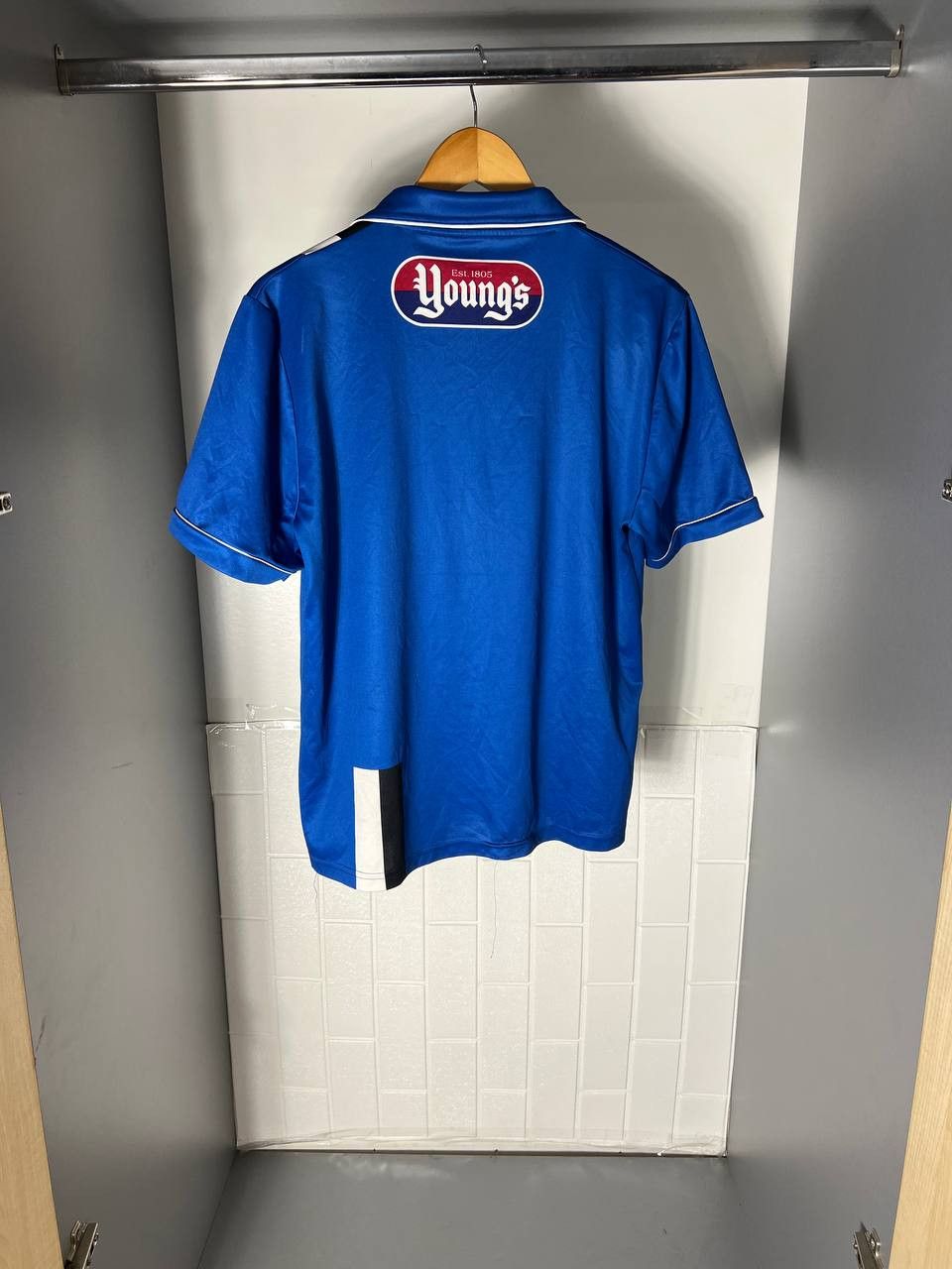 Vintage VERY RARE ERREA FC GRIMSBY TOWN ENGLAND RETRO SOCCER JERSEY Size US M / EU 48-50 / 2 - 14 Thumbnail