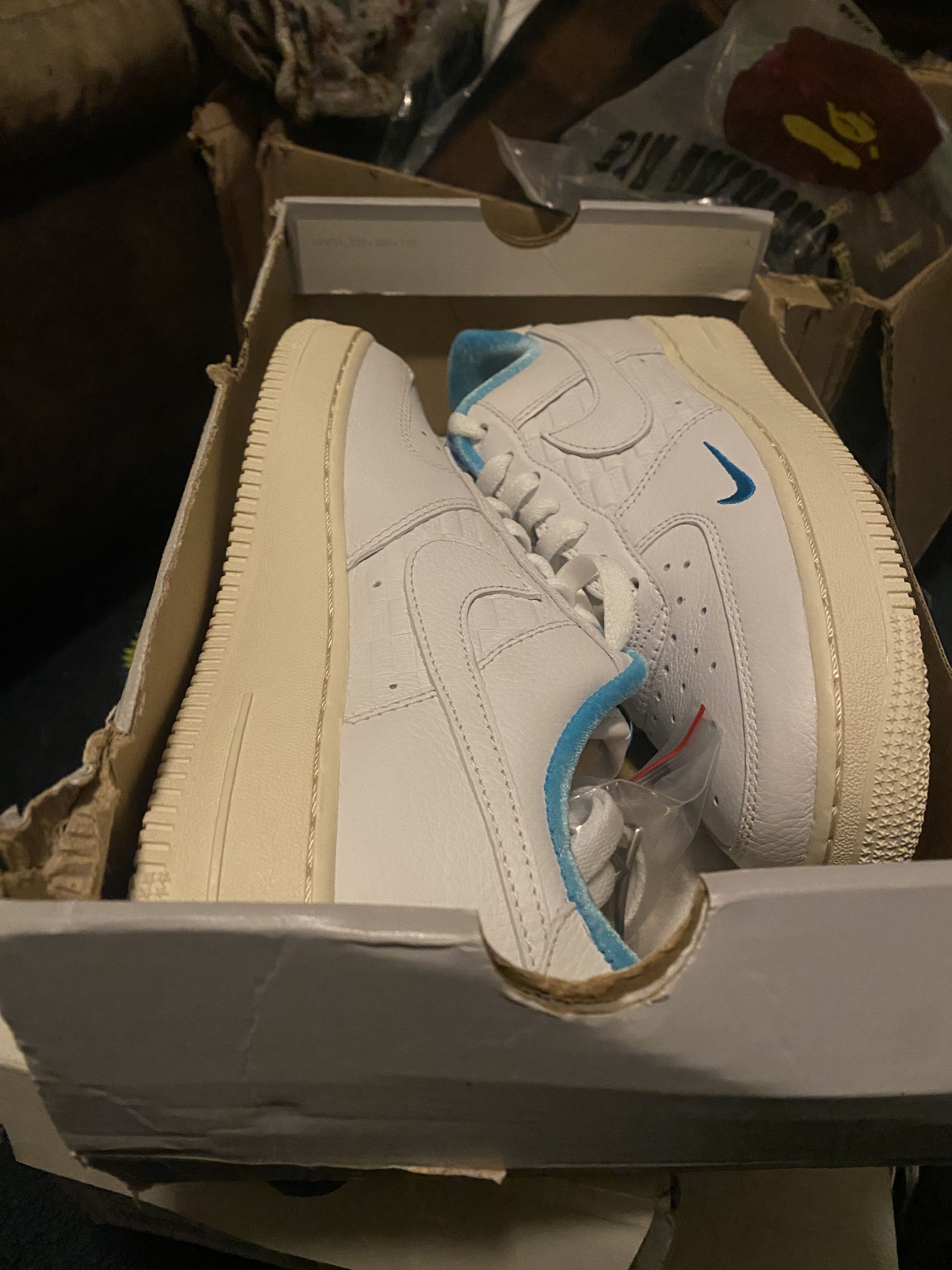 Kith × Nike Nike X Kith Hawaii Release Blue/White/Beige 6.5 US men 8 w Size US 6.5 / EU 39-40 - 4 Thumbnail